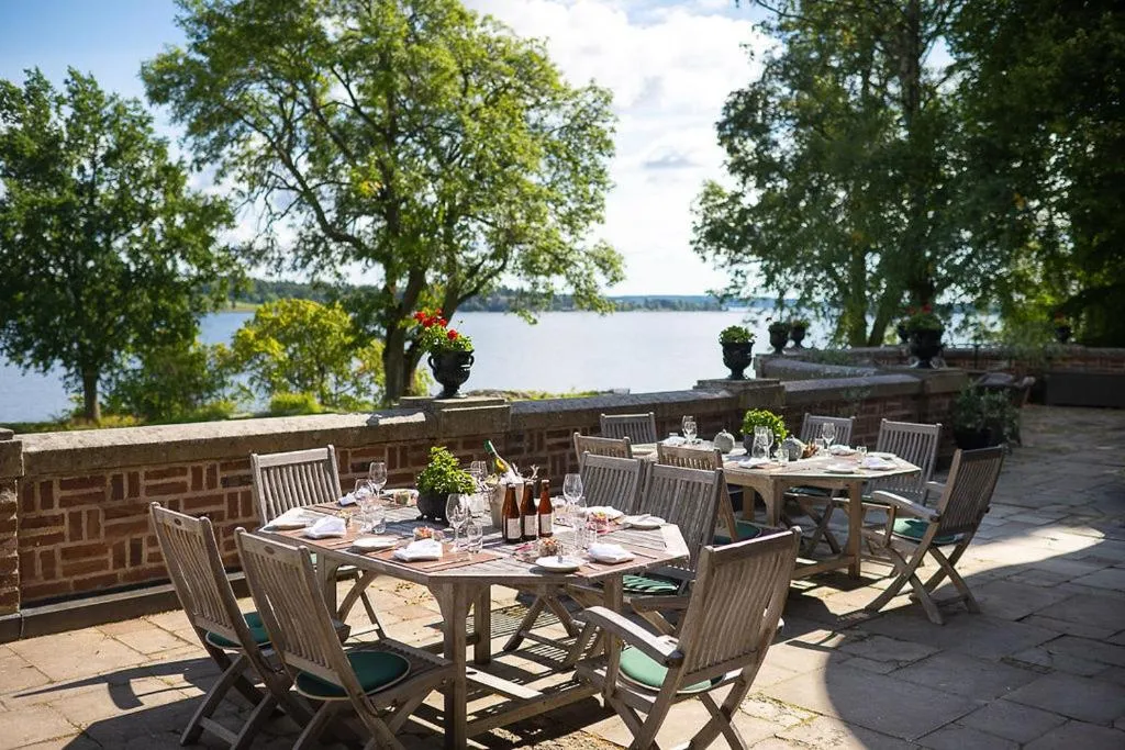 Engsholms Slott - Adults Only