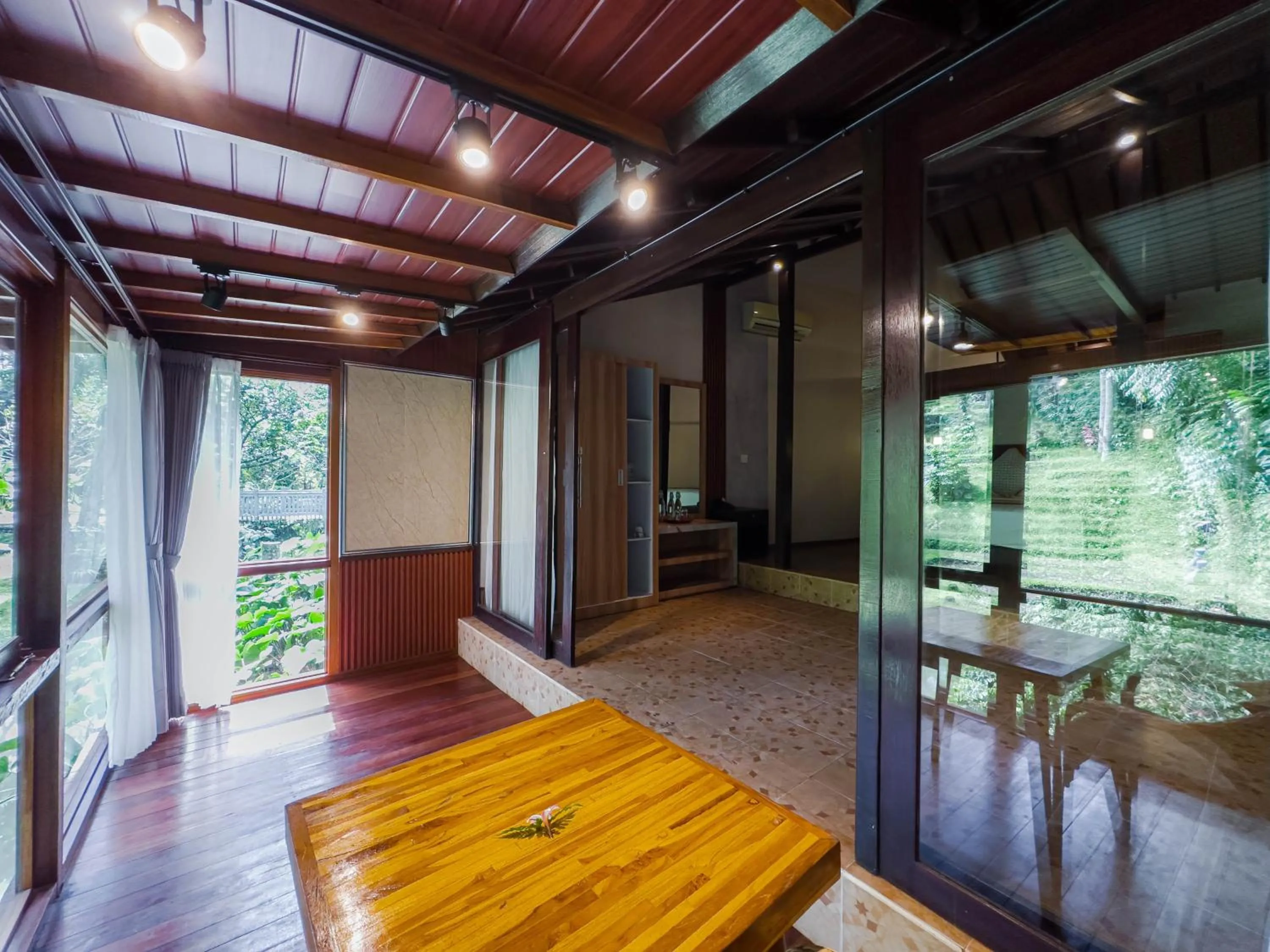 Seating area in Ubud Sari Health Resort