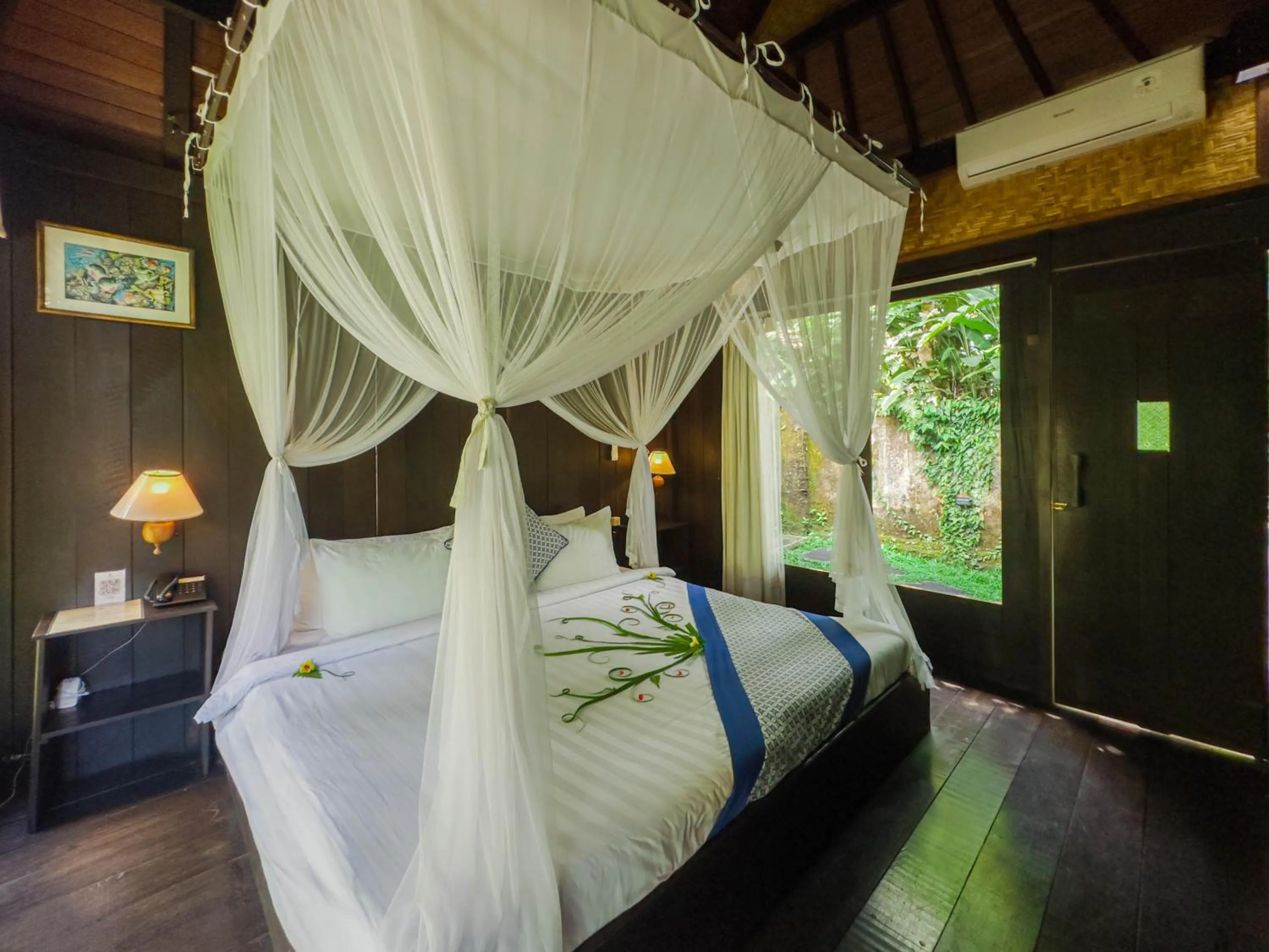 Bedroom, Bed in Ubud Sari Health Resort