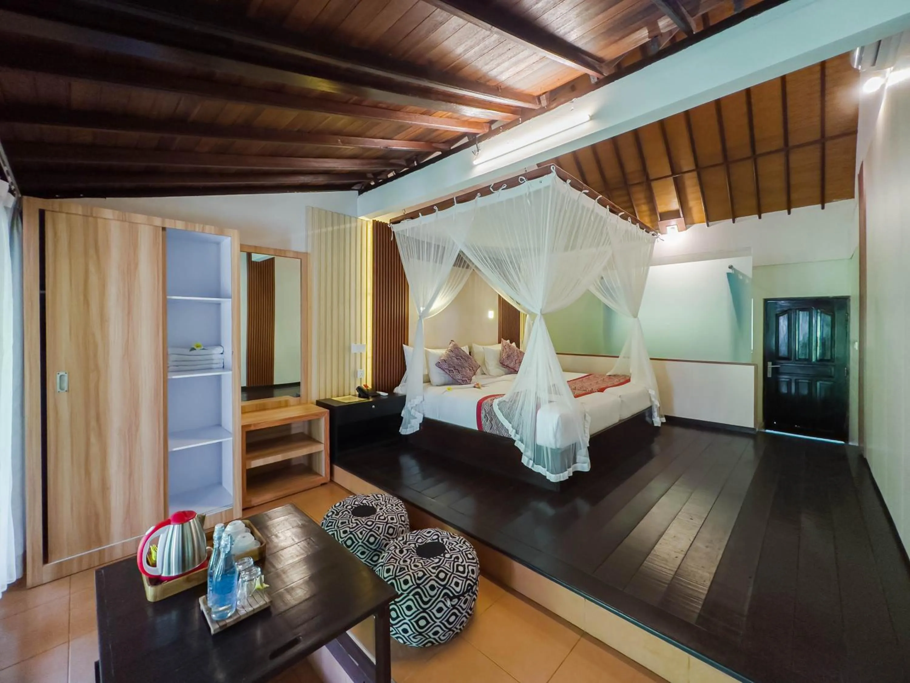 Bed in Ubud Sari Health Resort