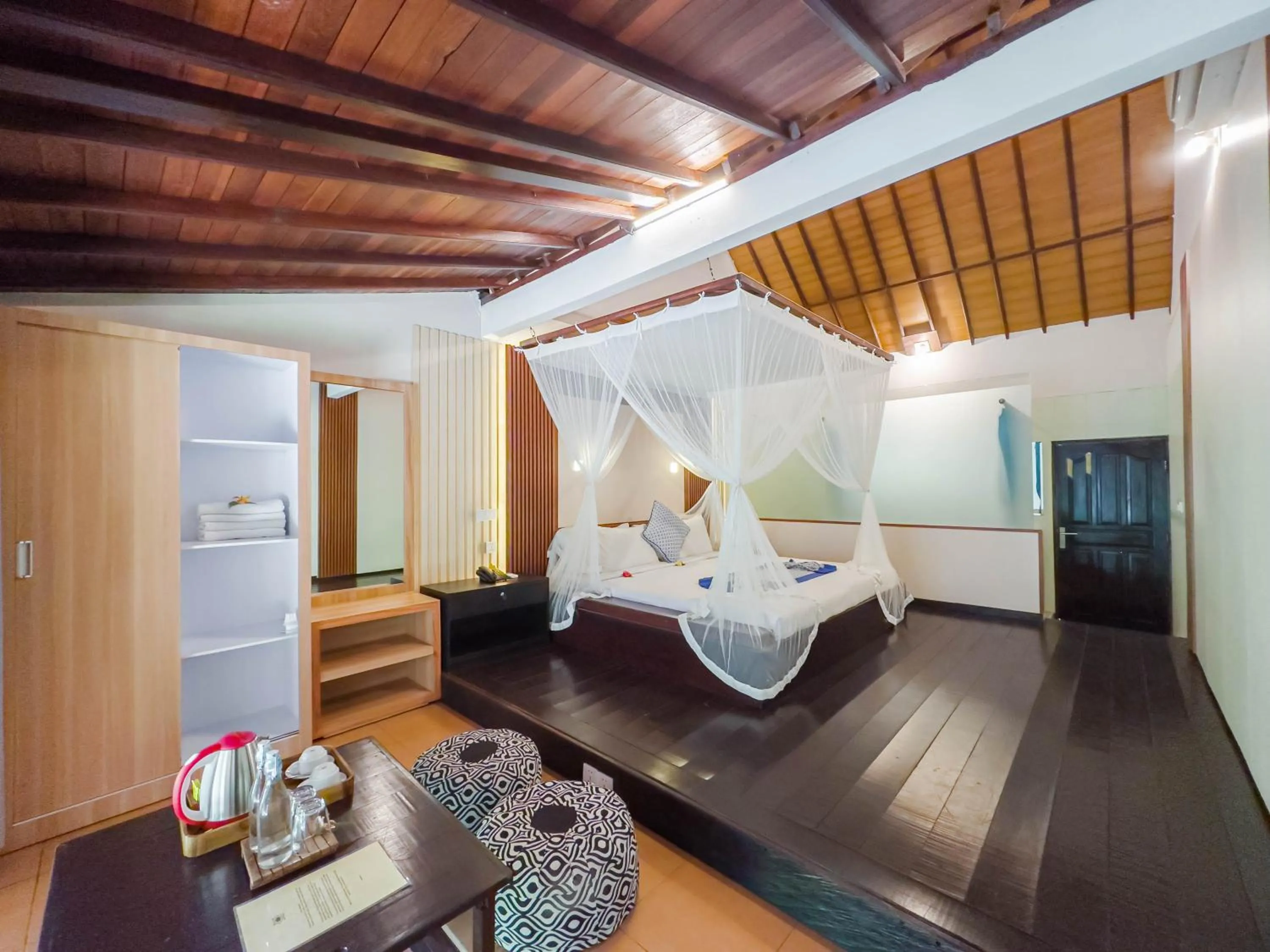 Bedroom, Bed in Ubud Sari Health Resort