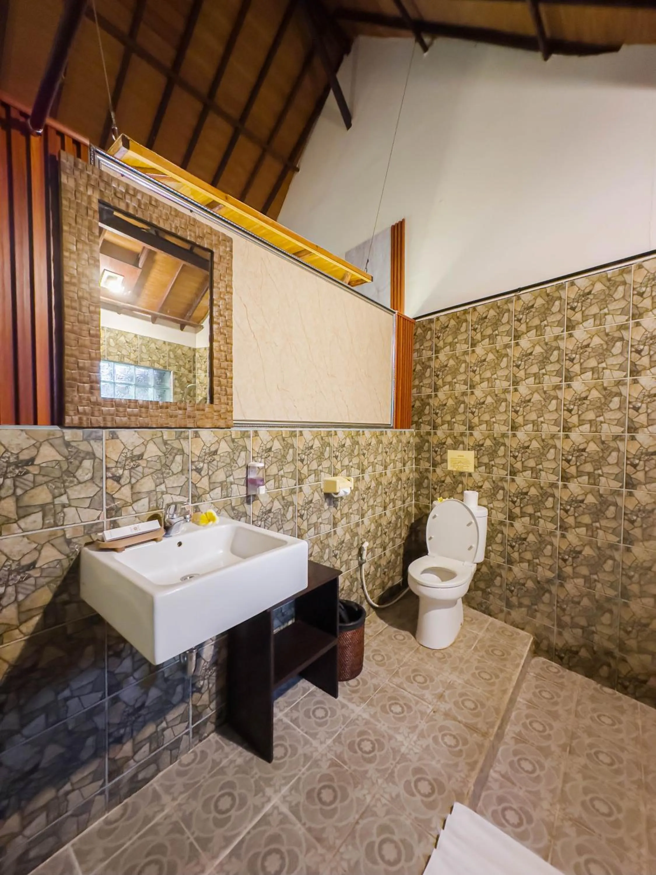 Bathroom in Ubud Sari Health Resort