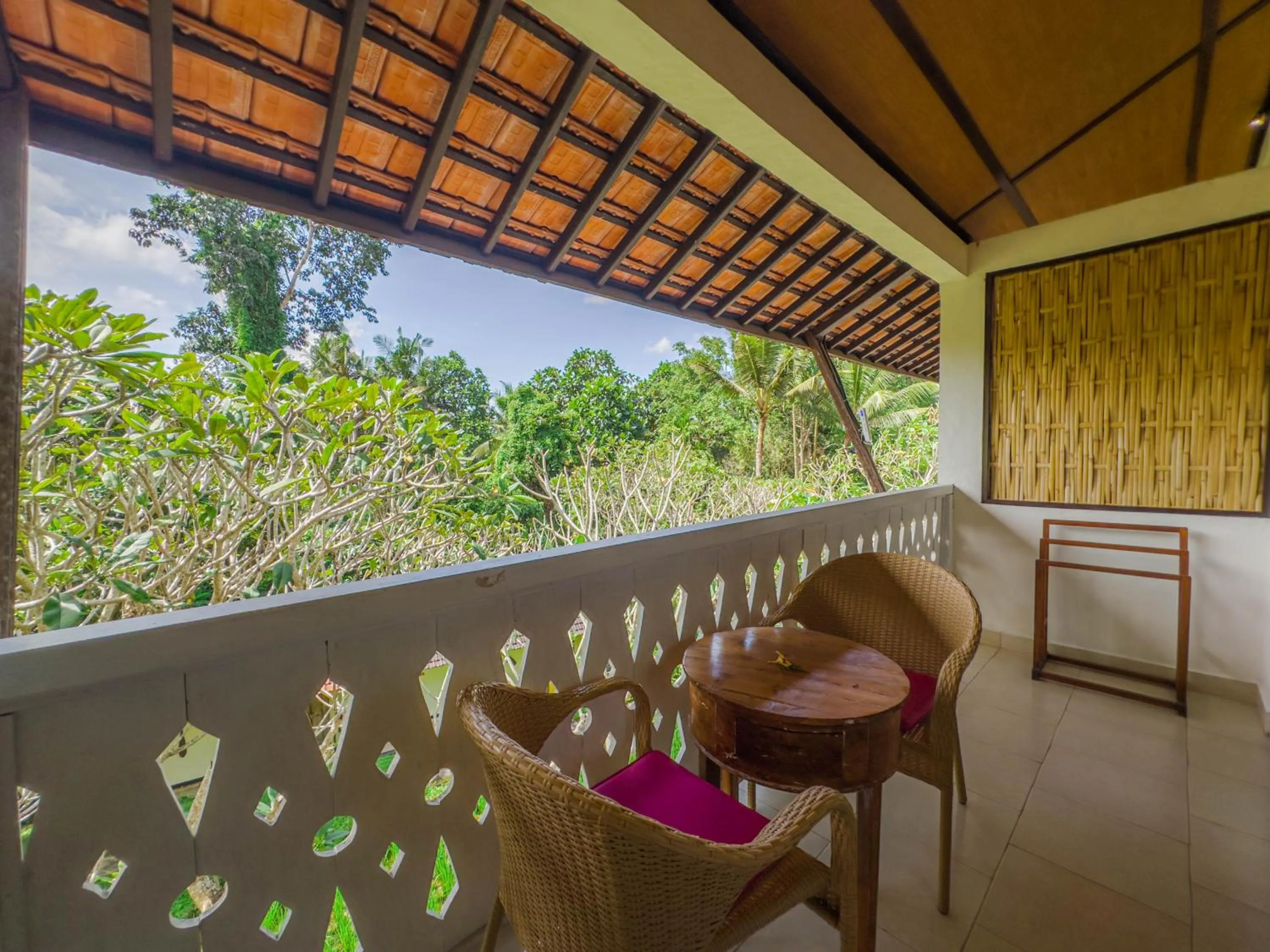 Seating area in Ubud Sari Health Resort