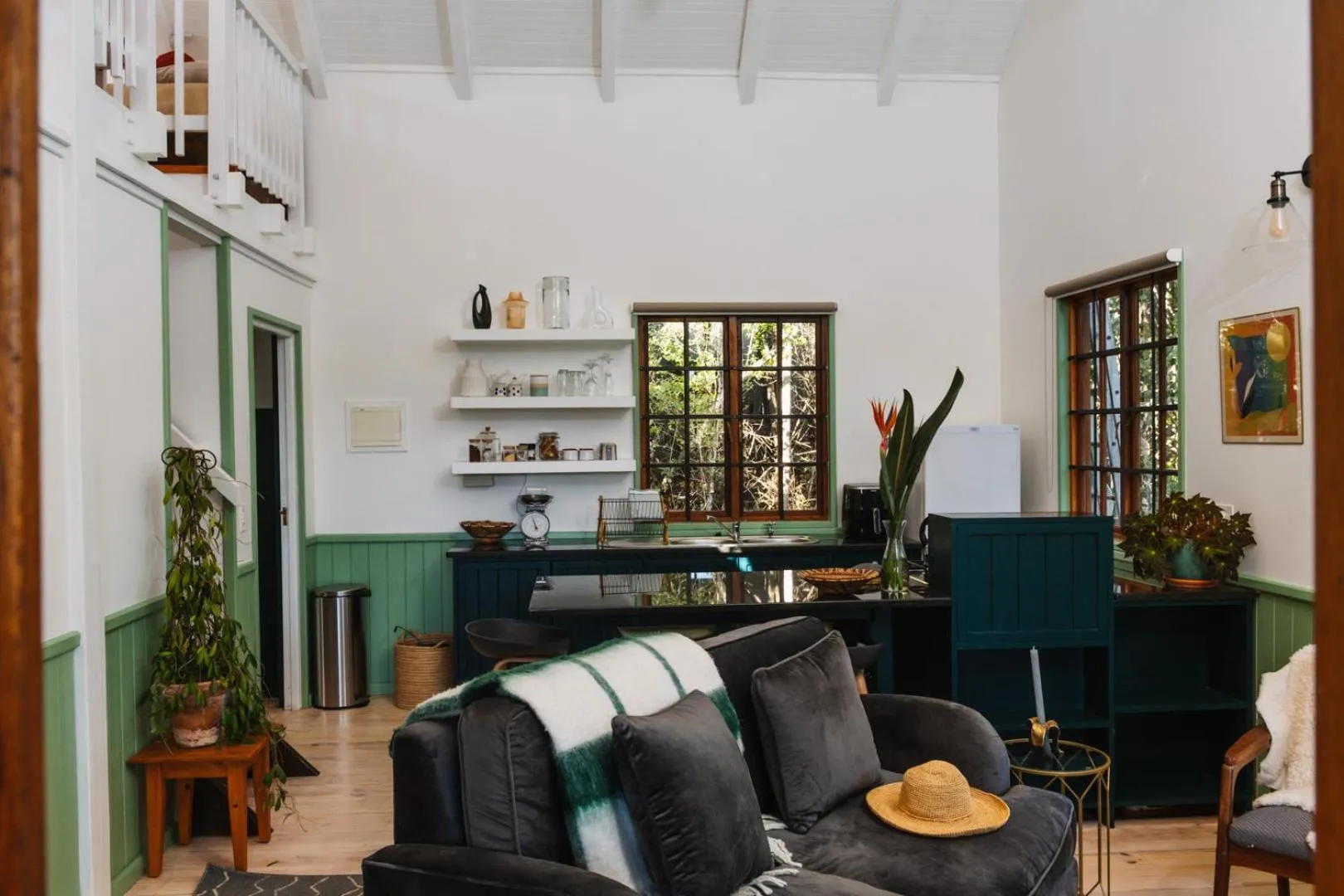 Coffee/tea facilities in Moonshine on Whiskey Creek