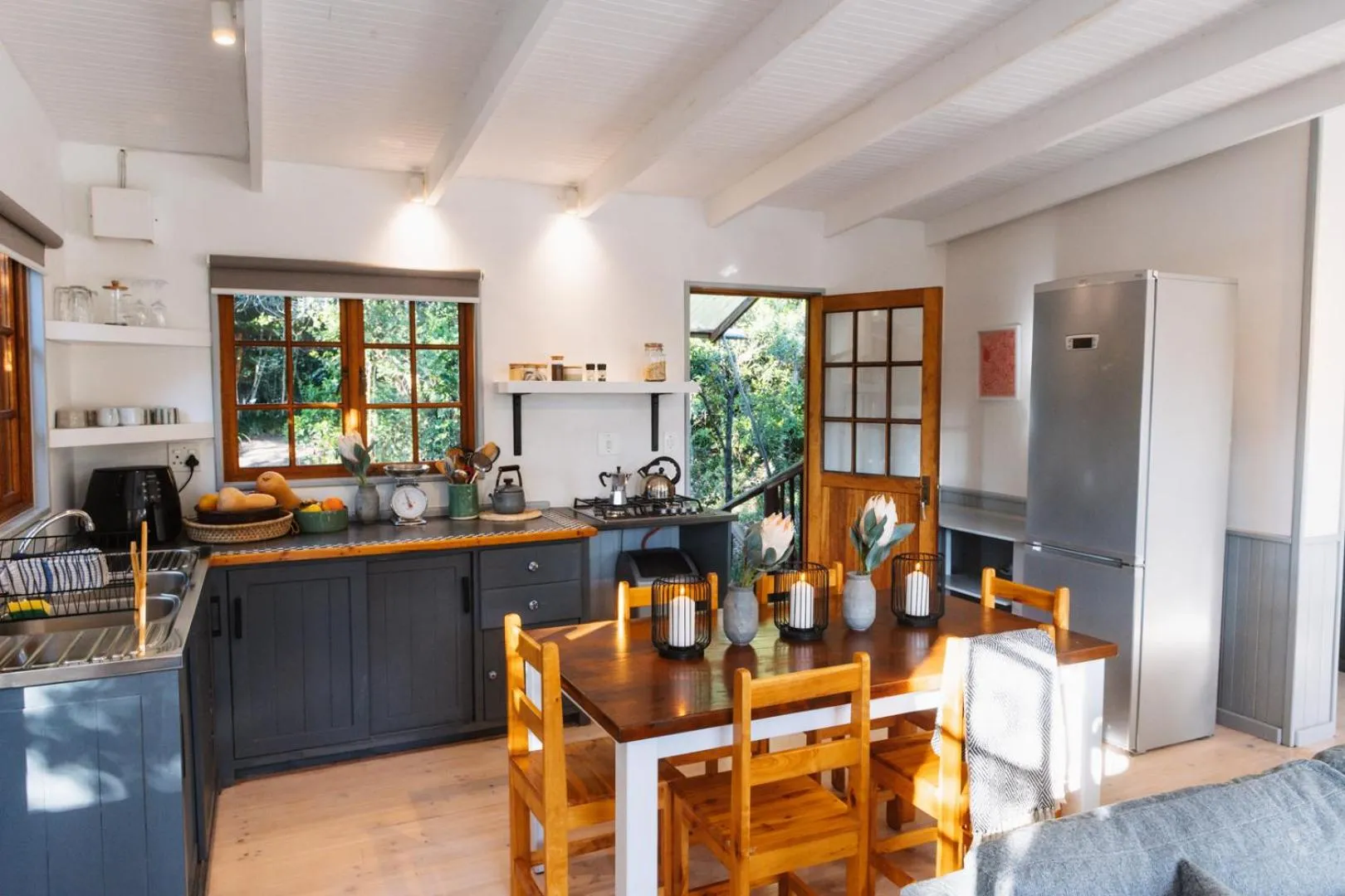 Kitchen or kitchenette in Moonshine on Whiskey Creek