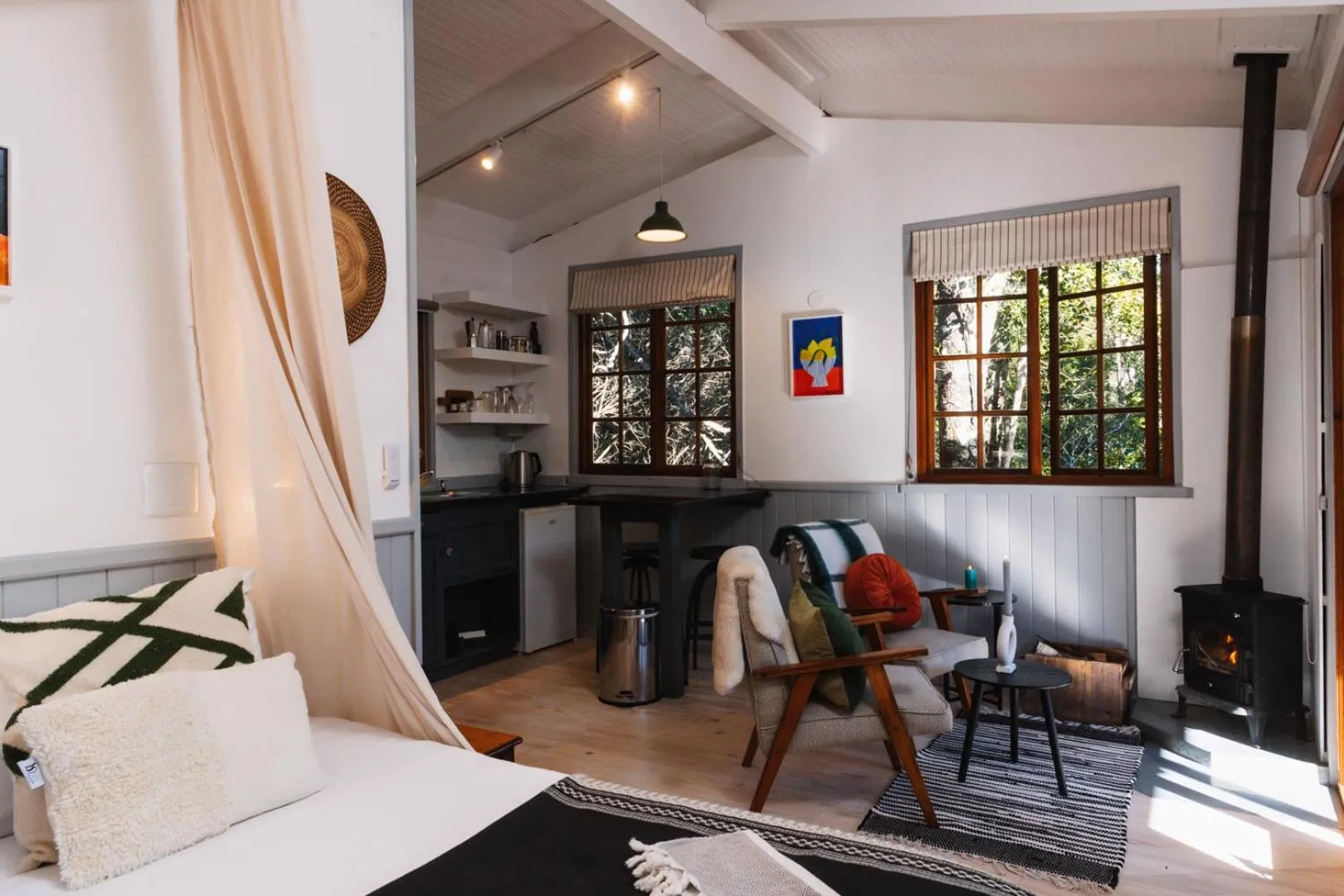 Coffee/tea facilities in Moonshine on Whiskey Creek