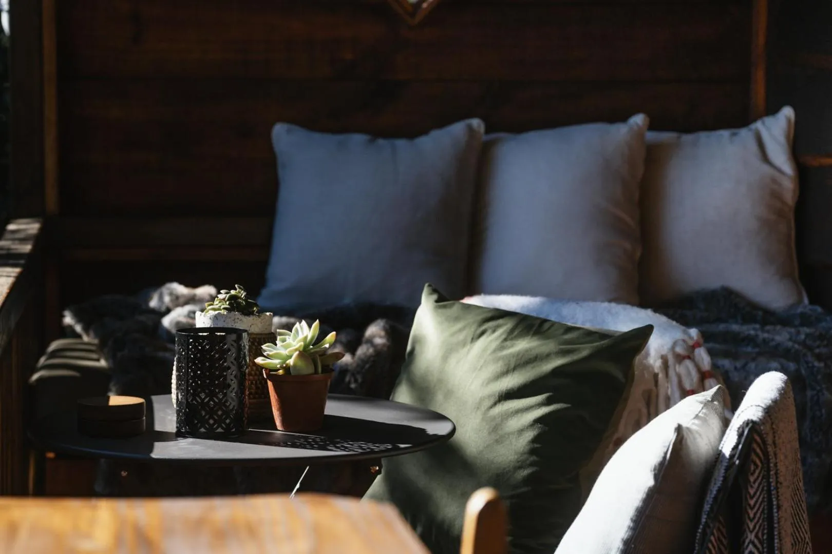 Seating area in Moonshine on Whiskey Creek