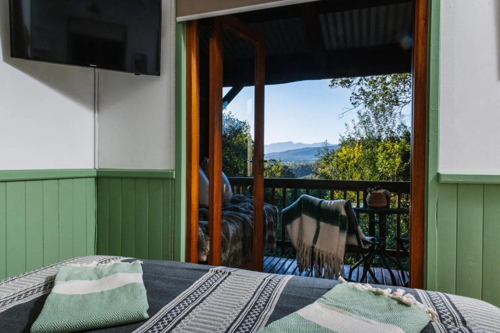 TV and multimedia in Moonshine on Whiskey Creek