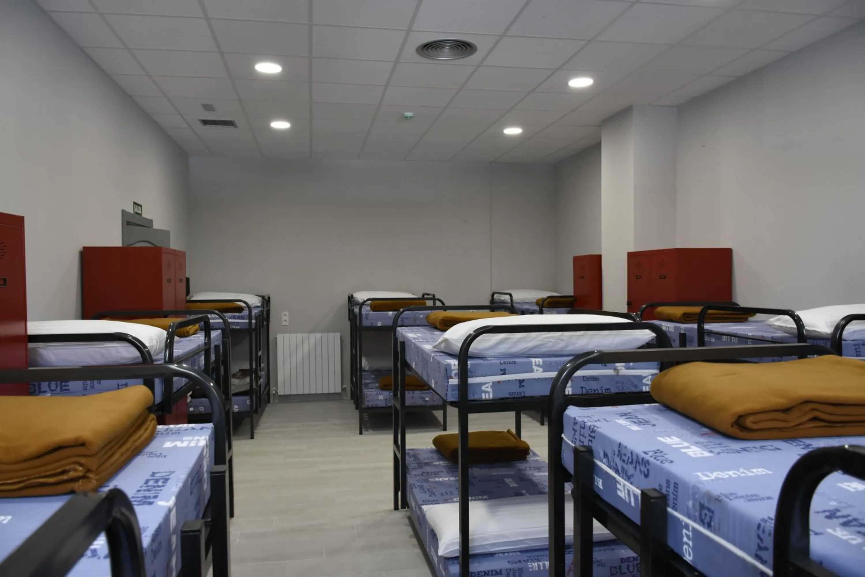 bunk bed, Bed in Albergue Bide-Ona