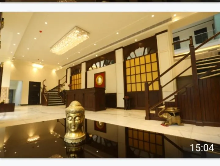 The Exotica Grandeur
