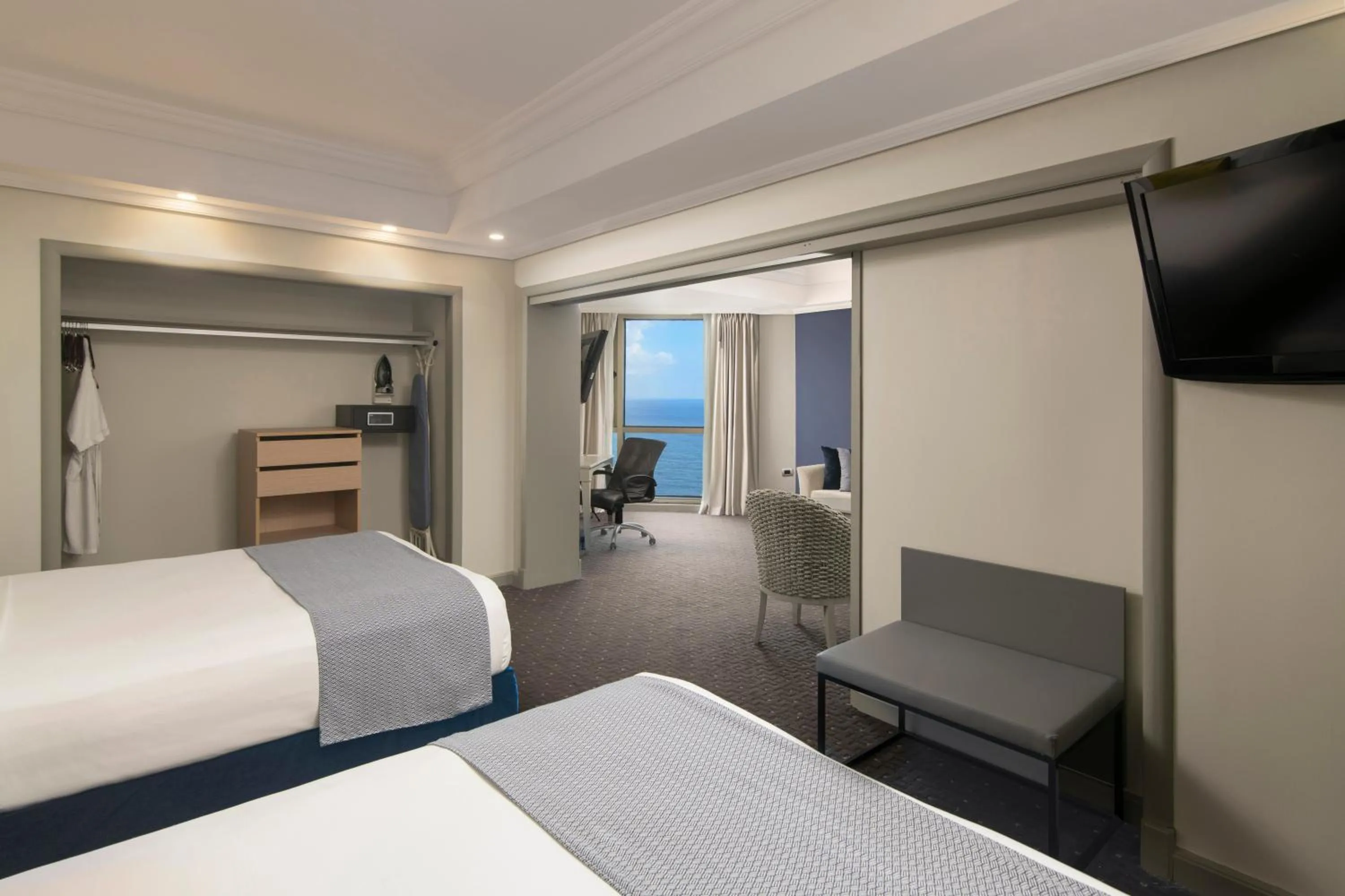 Photo of the whole room, Bed in Catalonia Santo Domingo