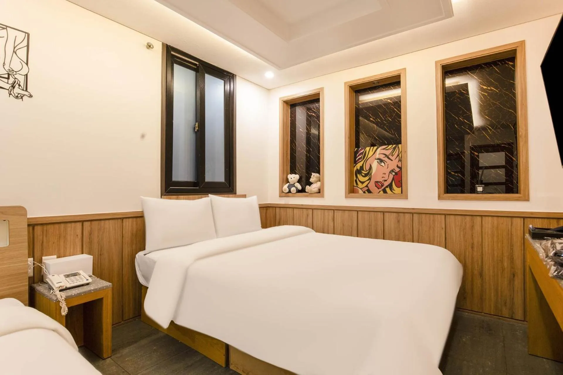 Bedroom, Bed in Yeongdeungpo Komodo Hotel