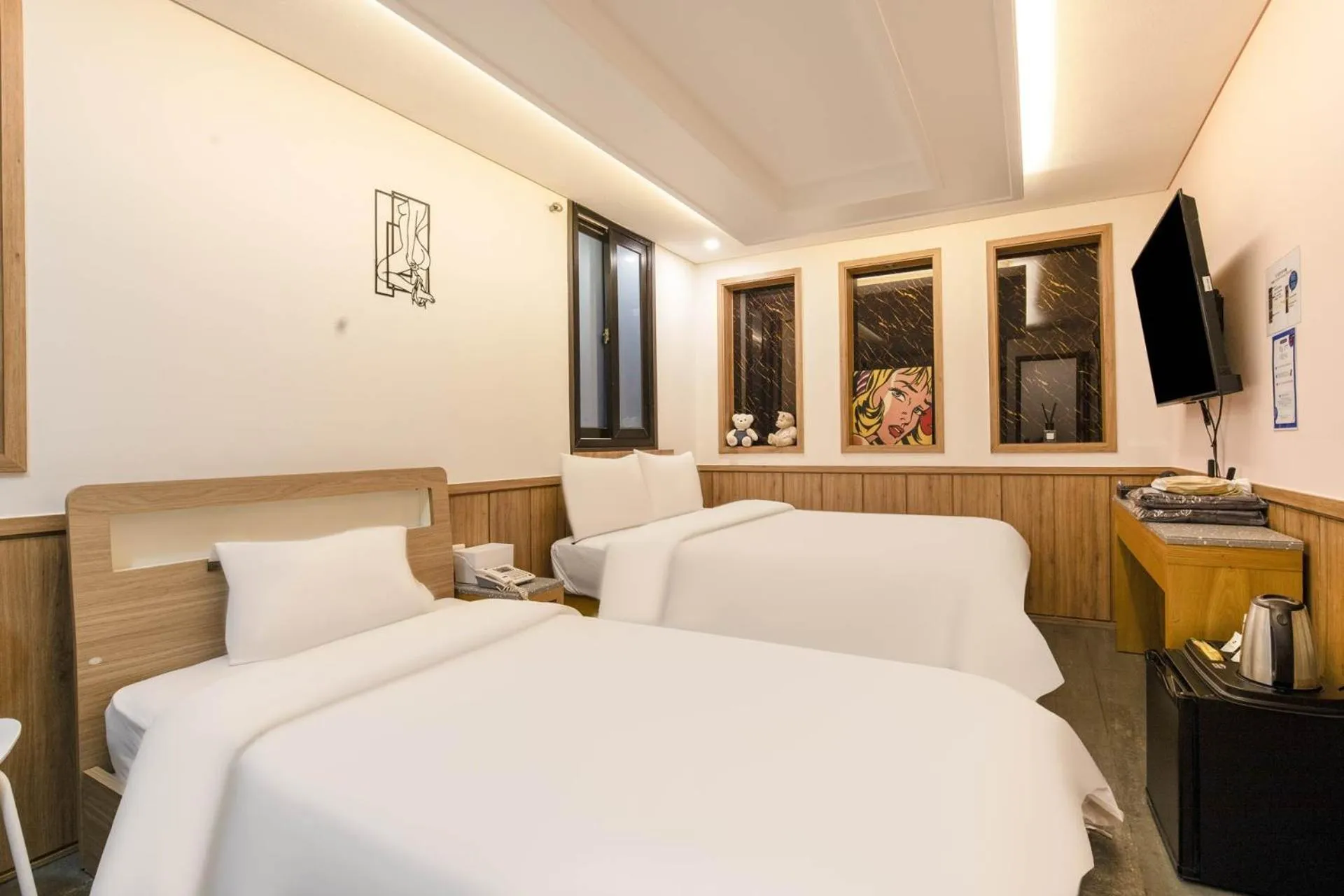 Bedroom, Bed in Yeongdeungpo Komodo Hotel