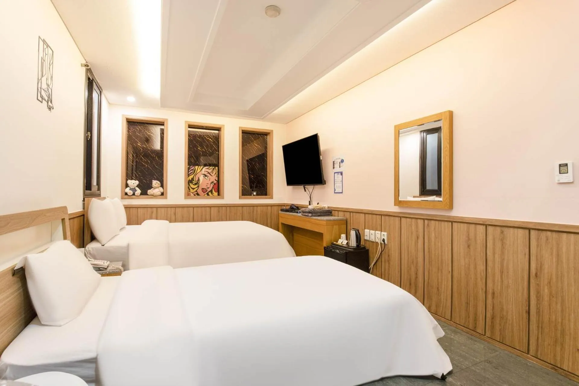 Bedroom, Bed in Yeongdeungpo Komodo Hotel