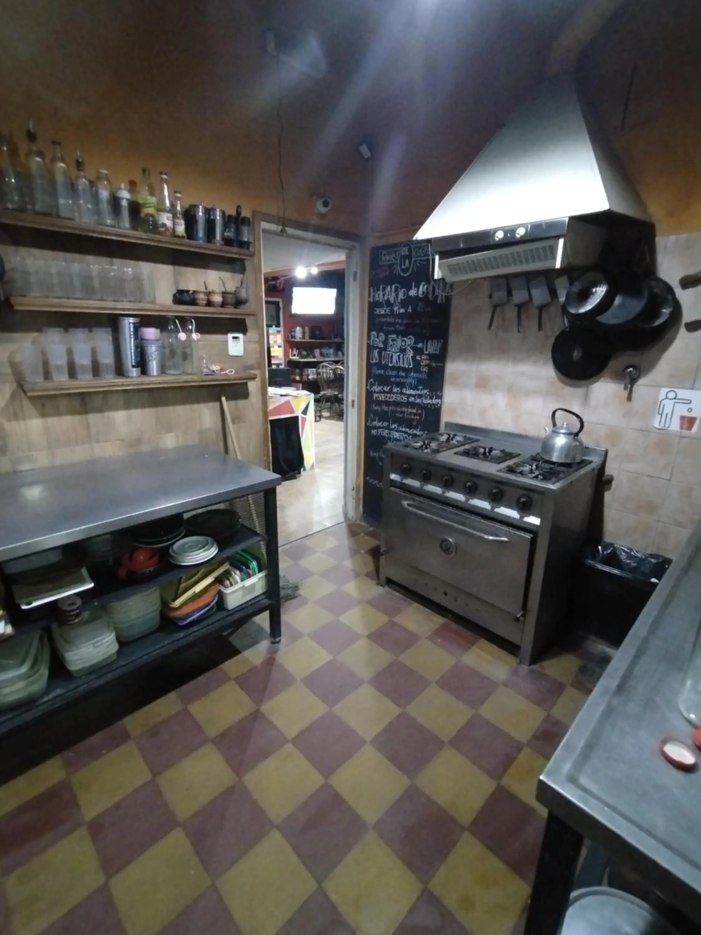 Kitchen or kitchenette in Amukan Guest House