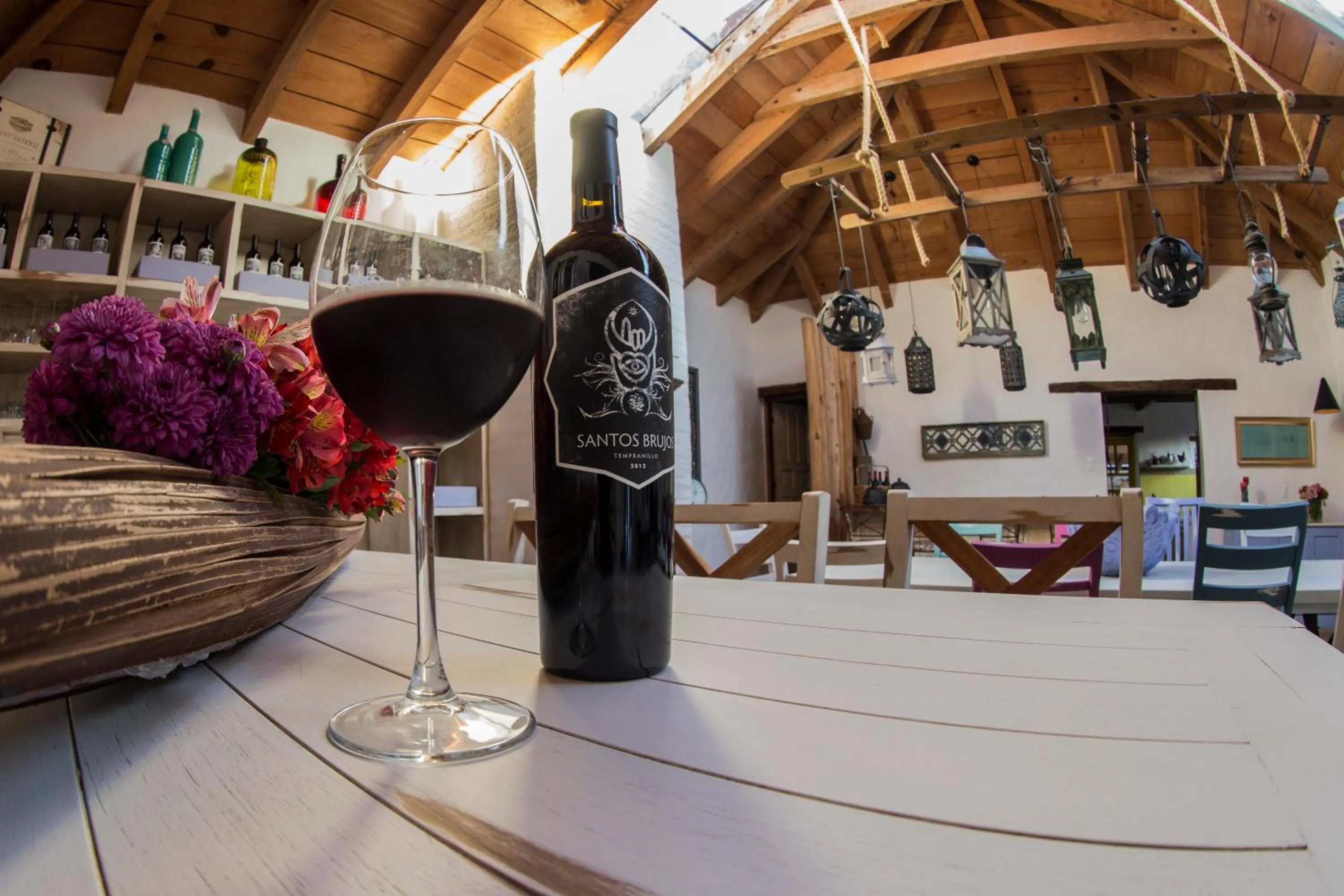 Communal kitchen in Mexicanos 10 CasaVieja