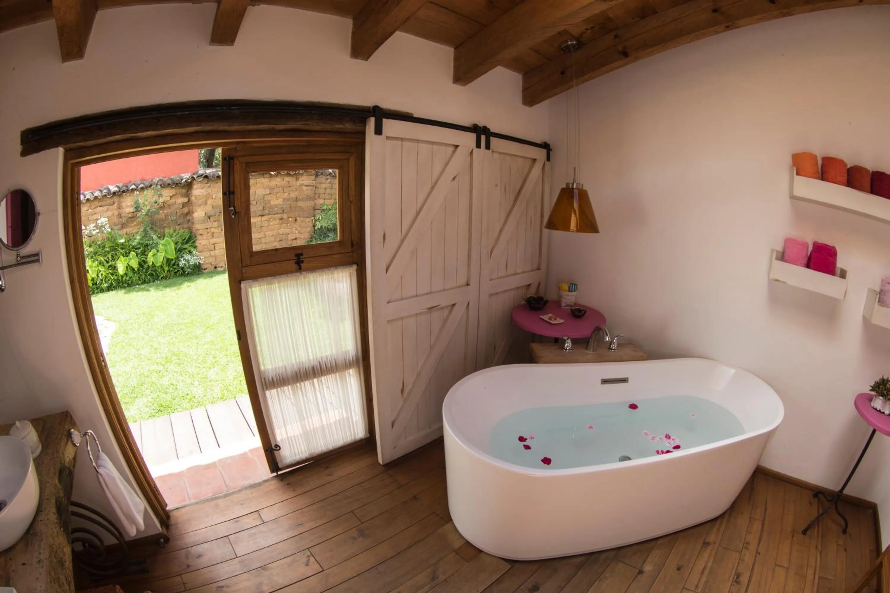 Bathroom in Mexicanos 10 CasaVieja