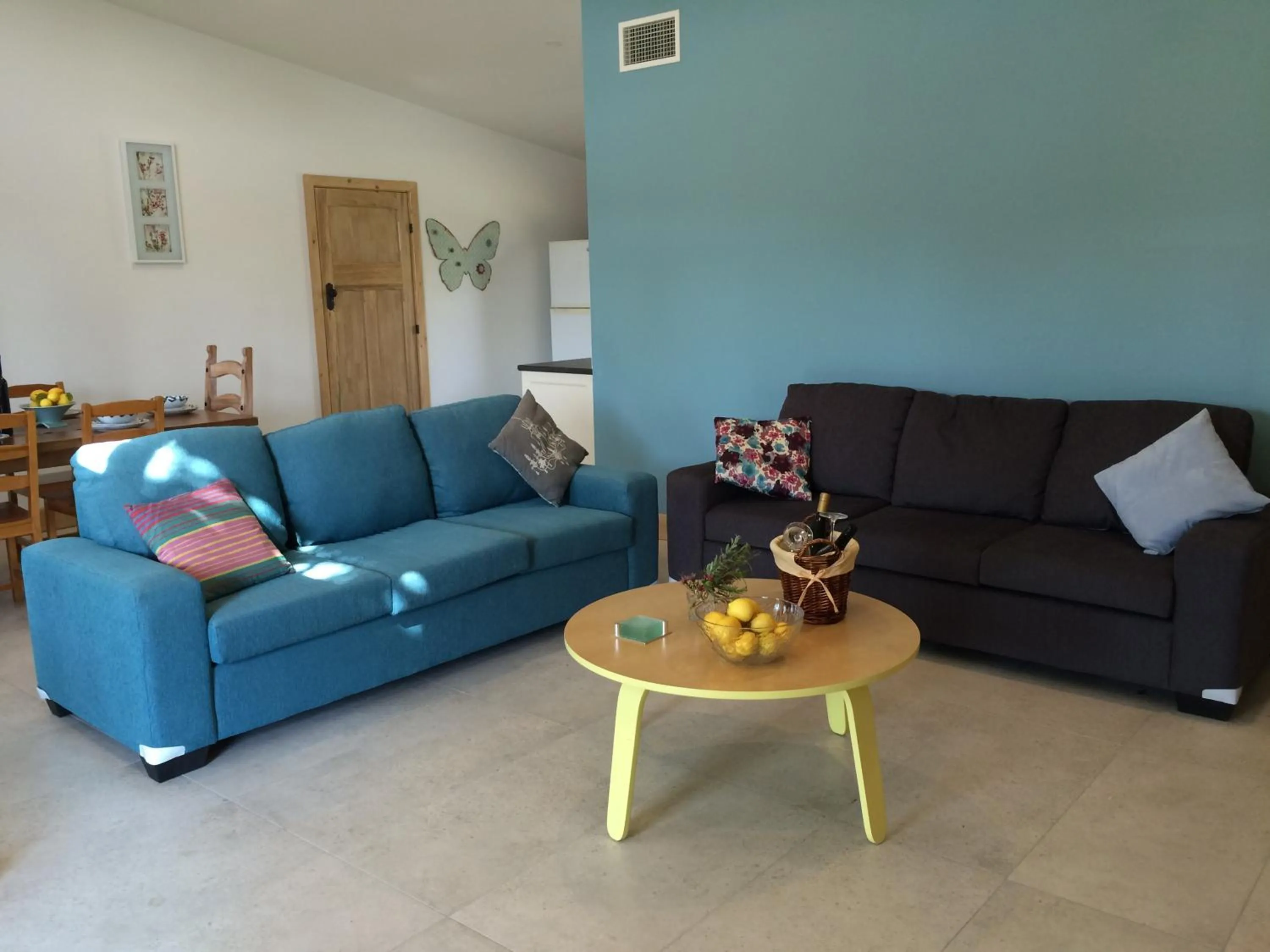 Living room in The Grape and Olive at Willunga