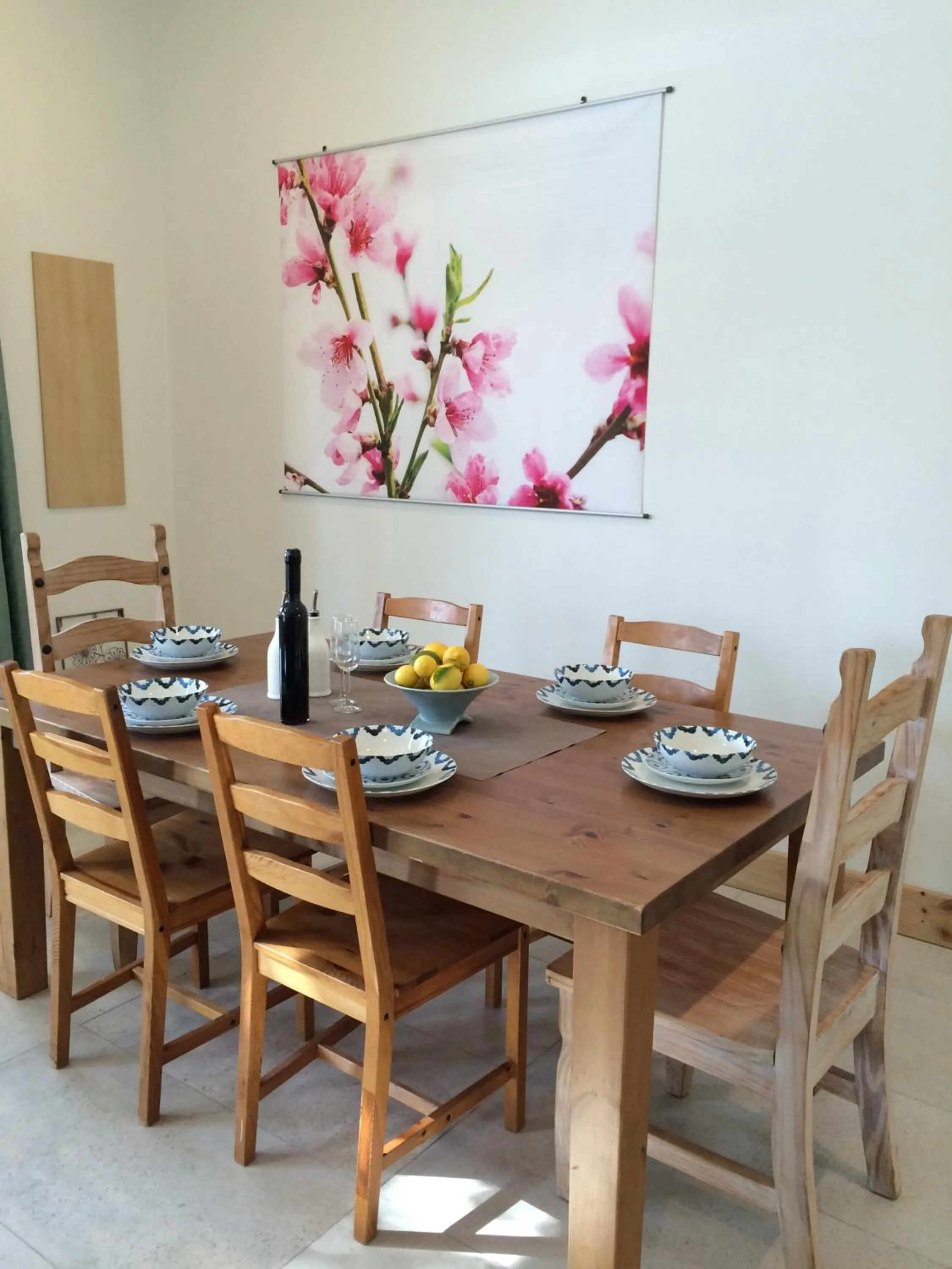 Dining area in The Grape and Olive at Willunga