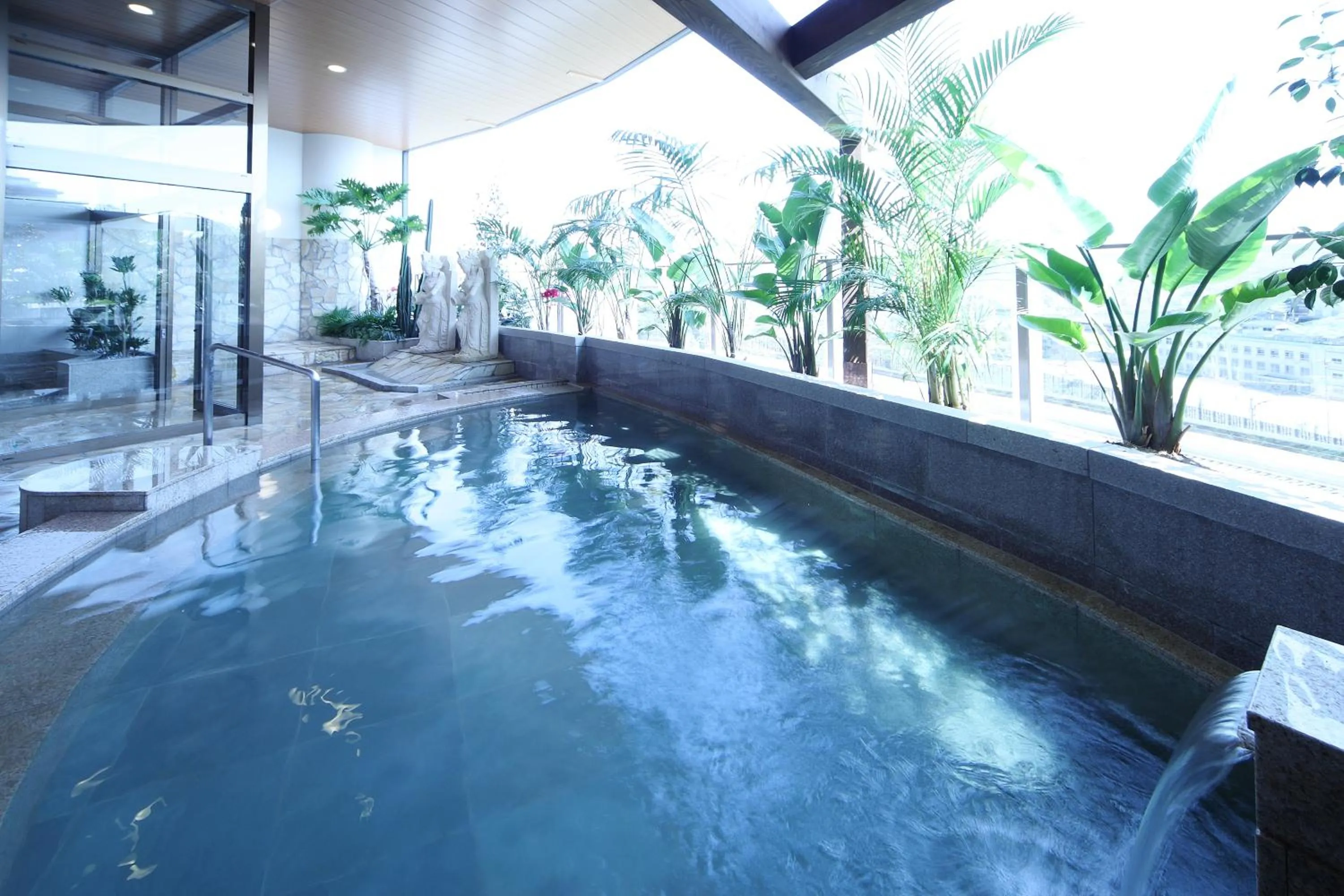 Hot Spring Bath in Hotel Amandi