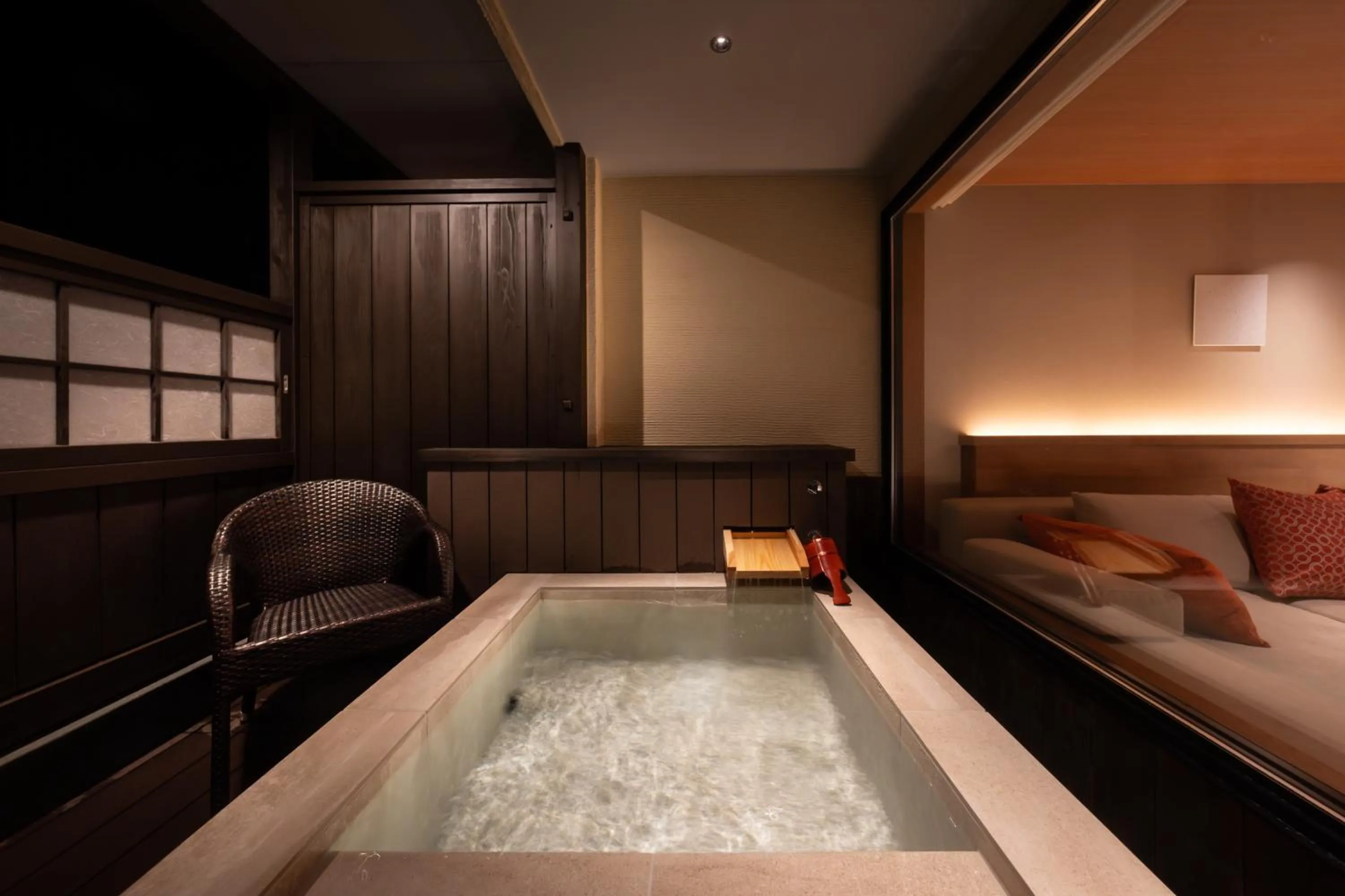 Open Air Bath in Atarayo Nishiizu Onsen