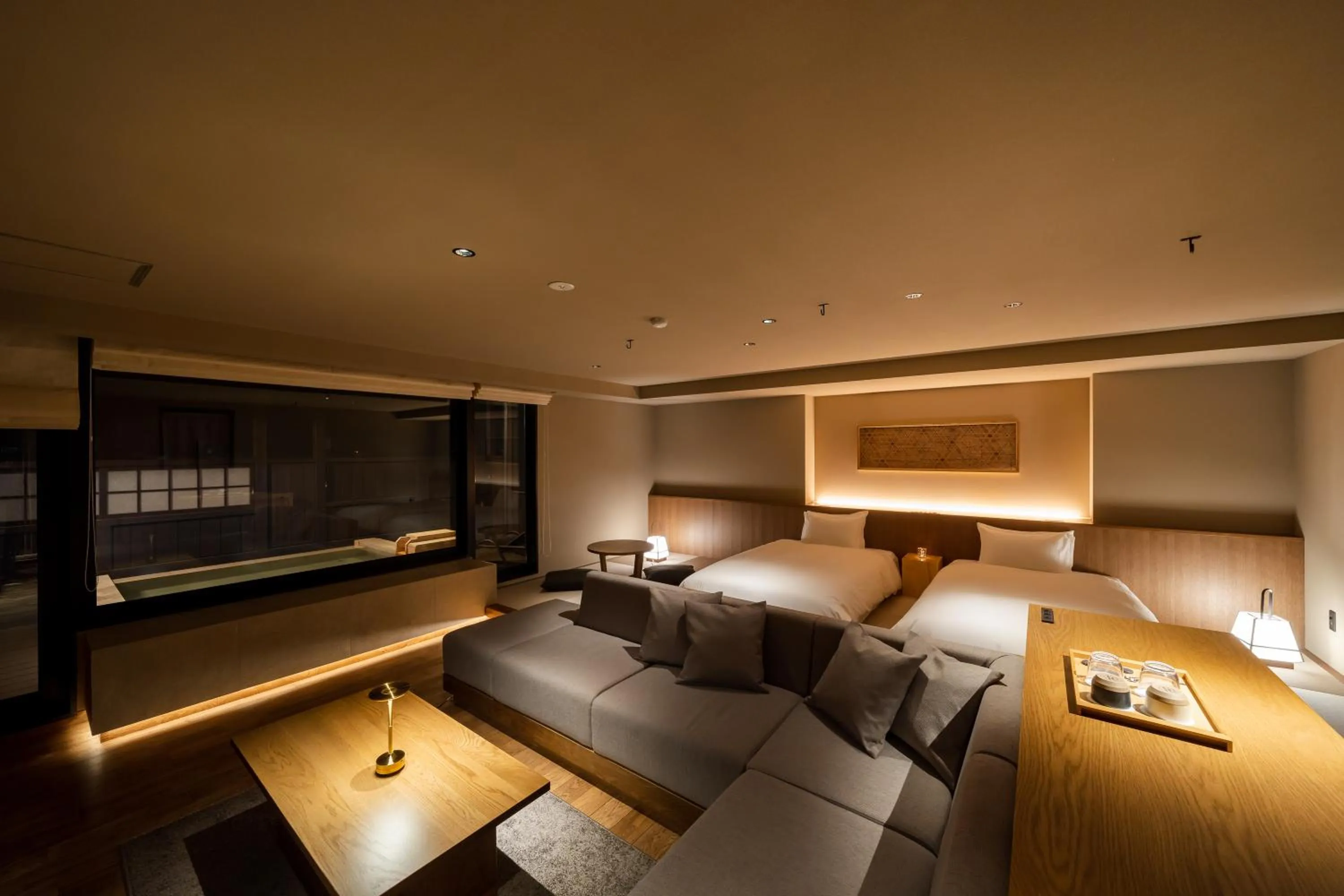Photo of the whole room, Bed in Atarayo Nishiizu Onsen