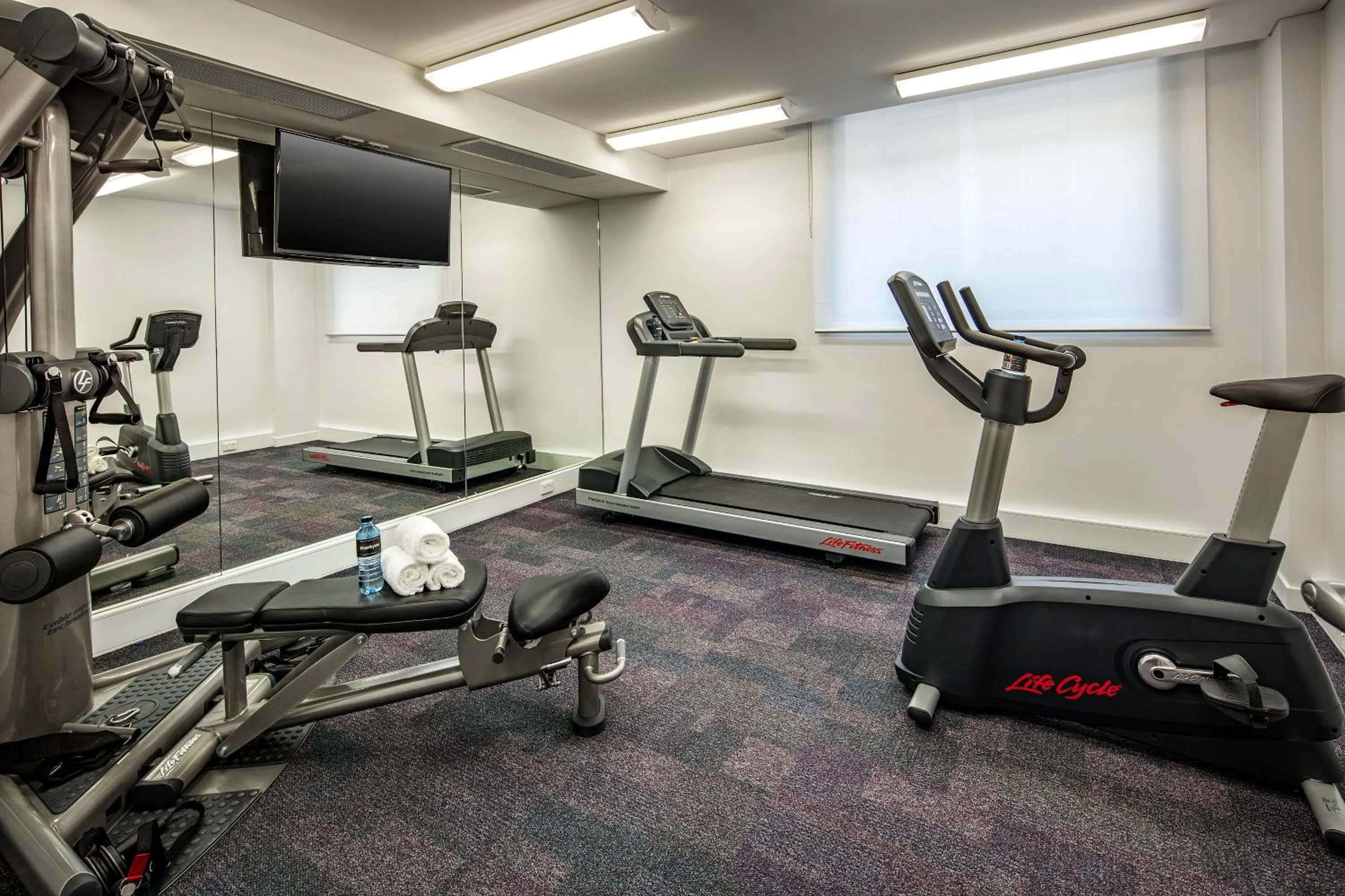 Fitness centre/facilities in Quest Mounts Bay Road