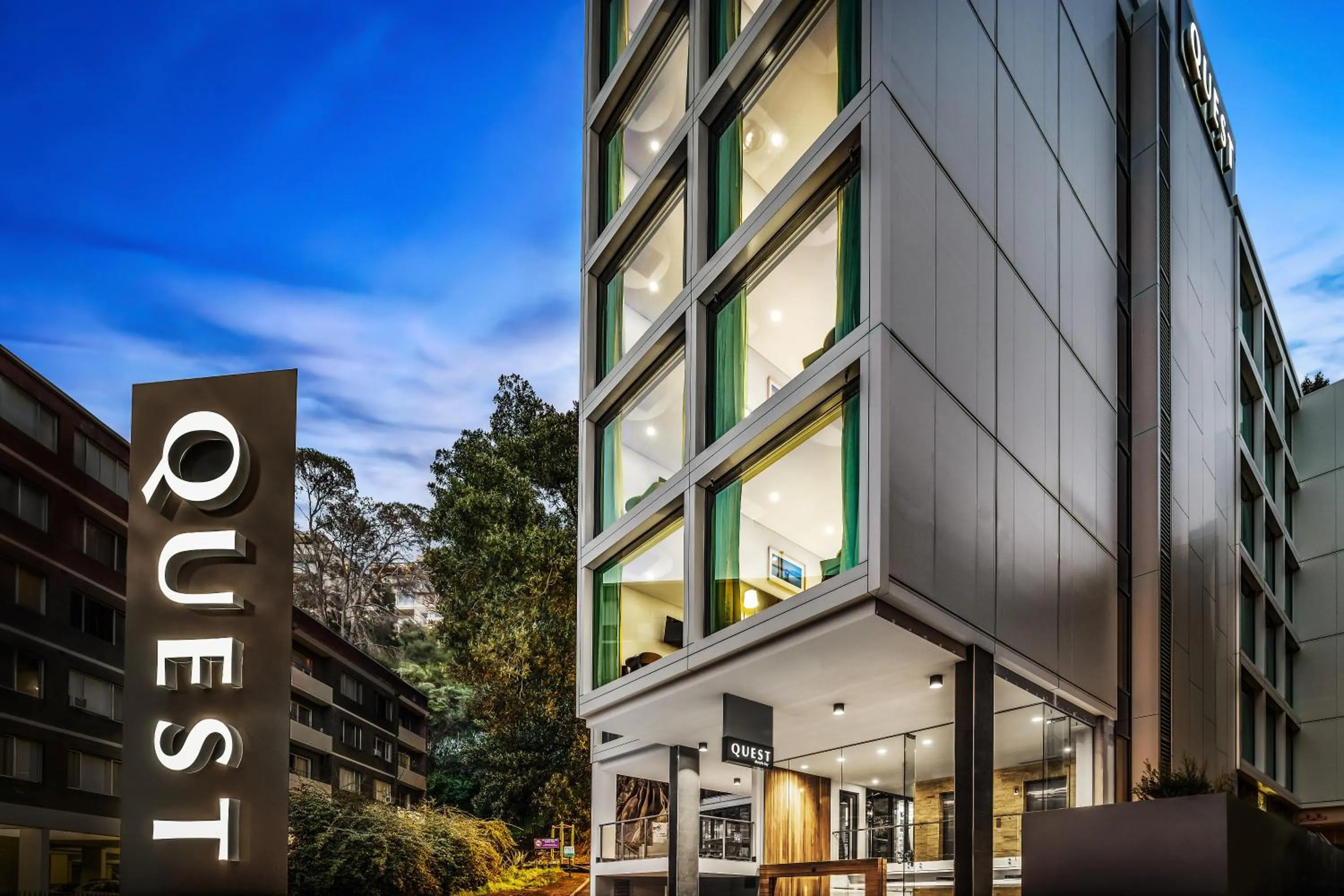 Facade/entrance in Quest Mounts Bay Road