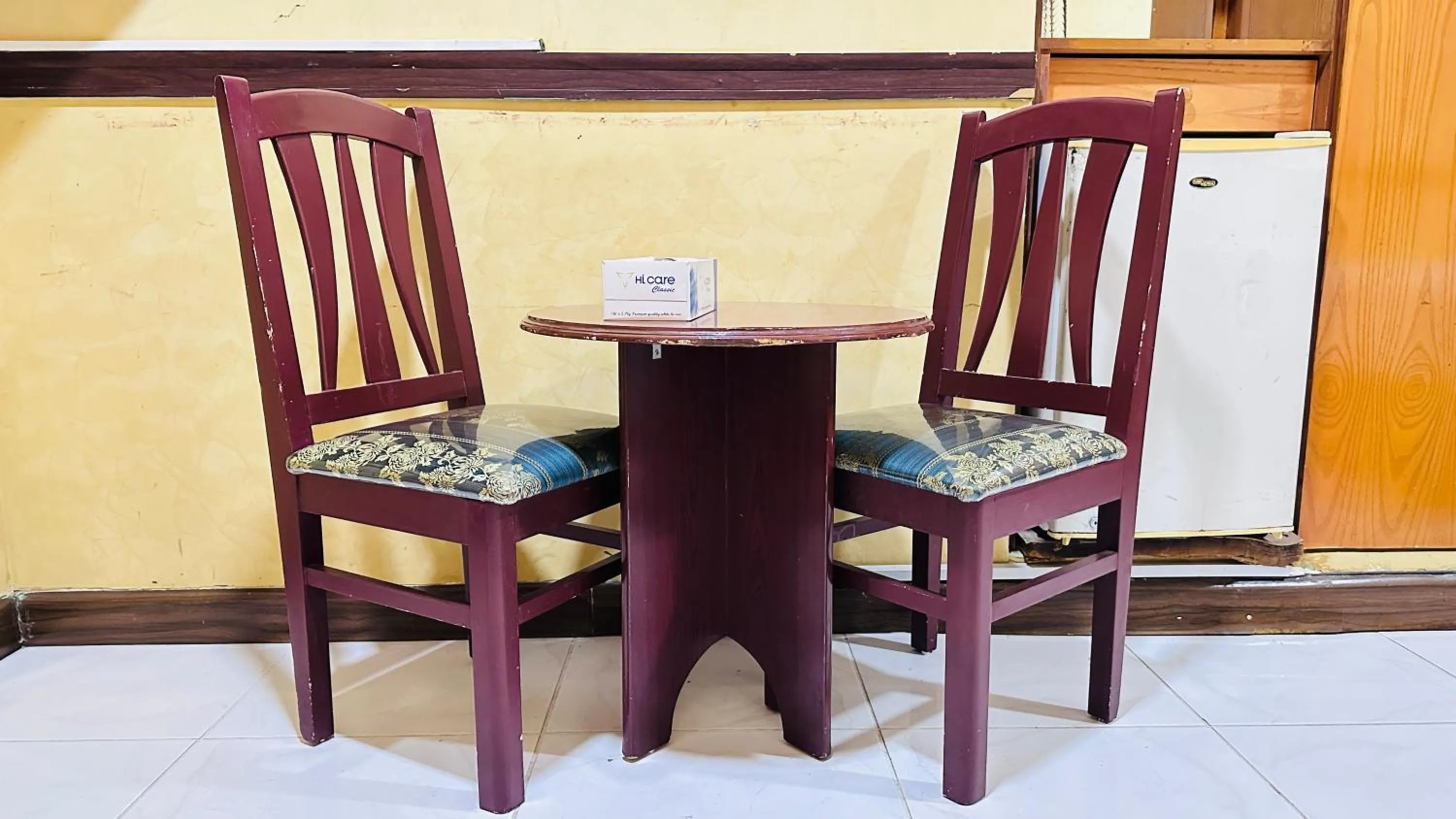 Seating area in Collection O San Marino Hotel