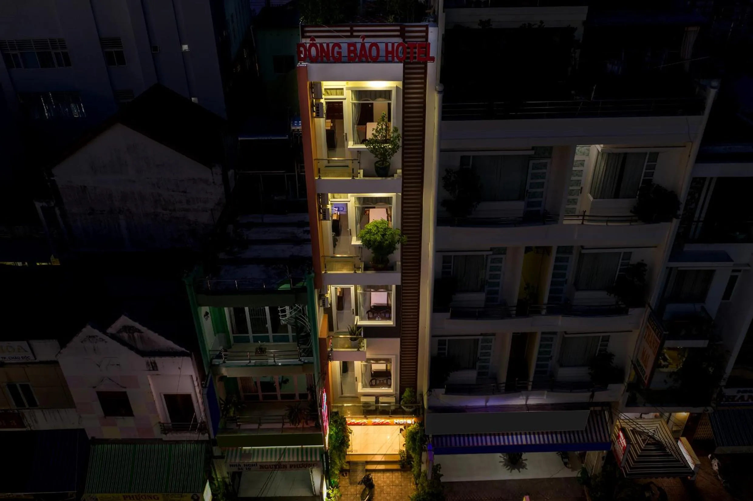 Property building in Dong Bao Hotel