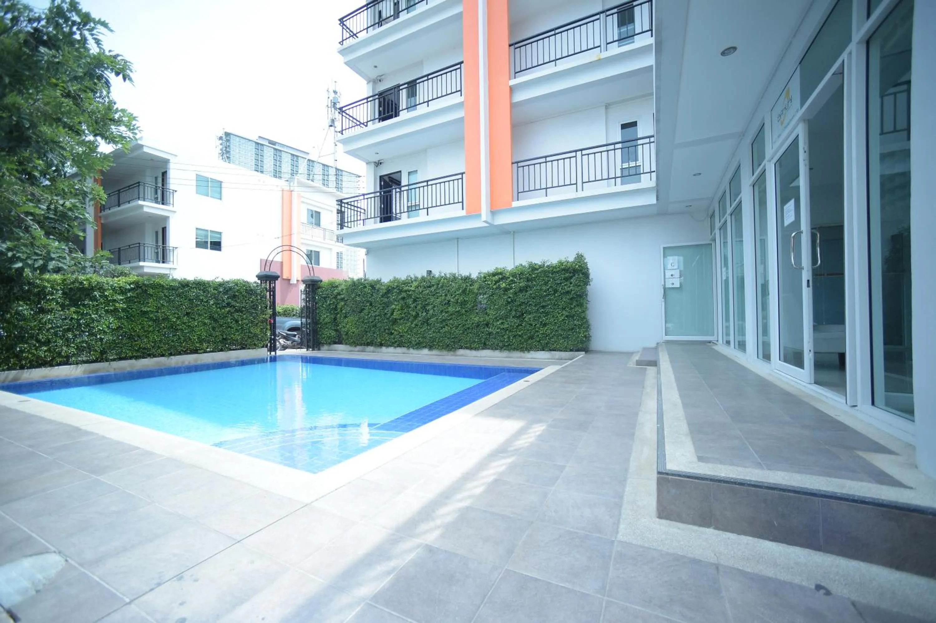 Swimming pool in Villa Navin Beach Residence