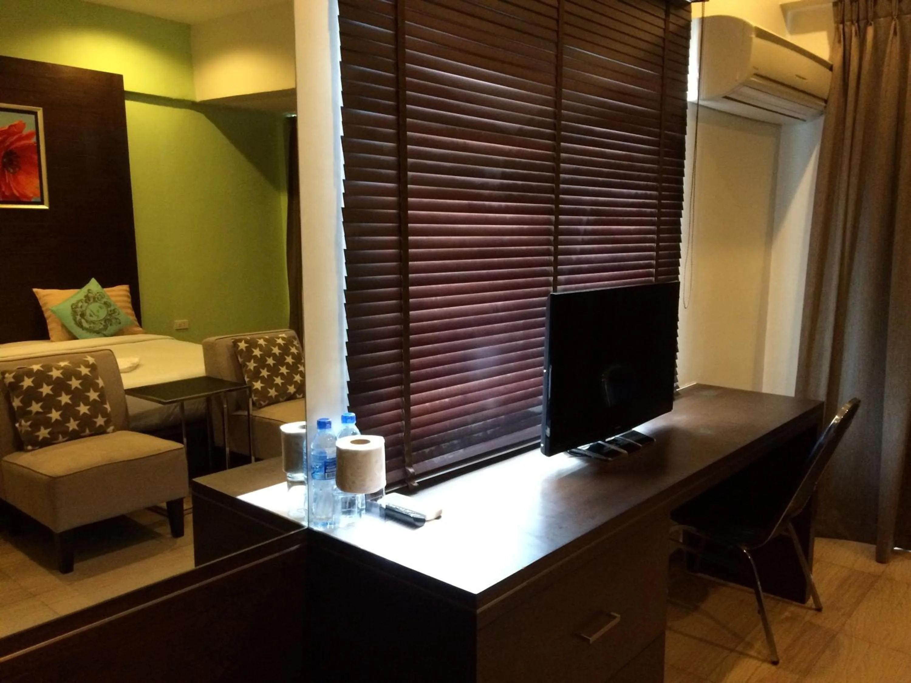 TV and multimedia in Villa Navin Beach Residence