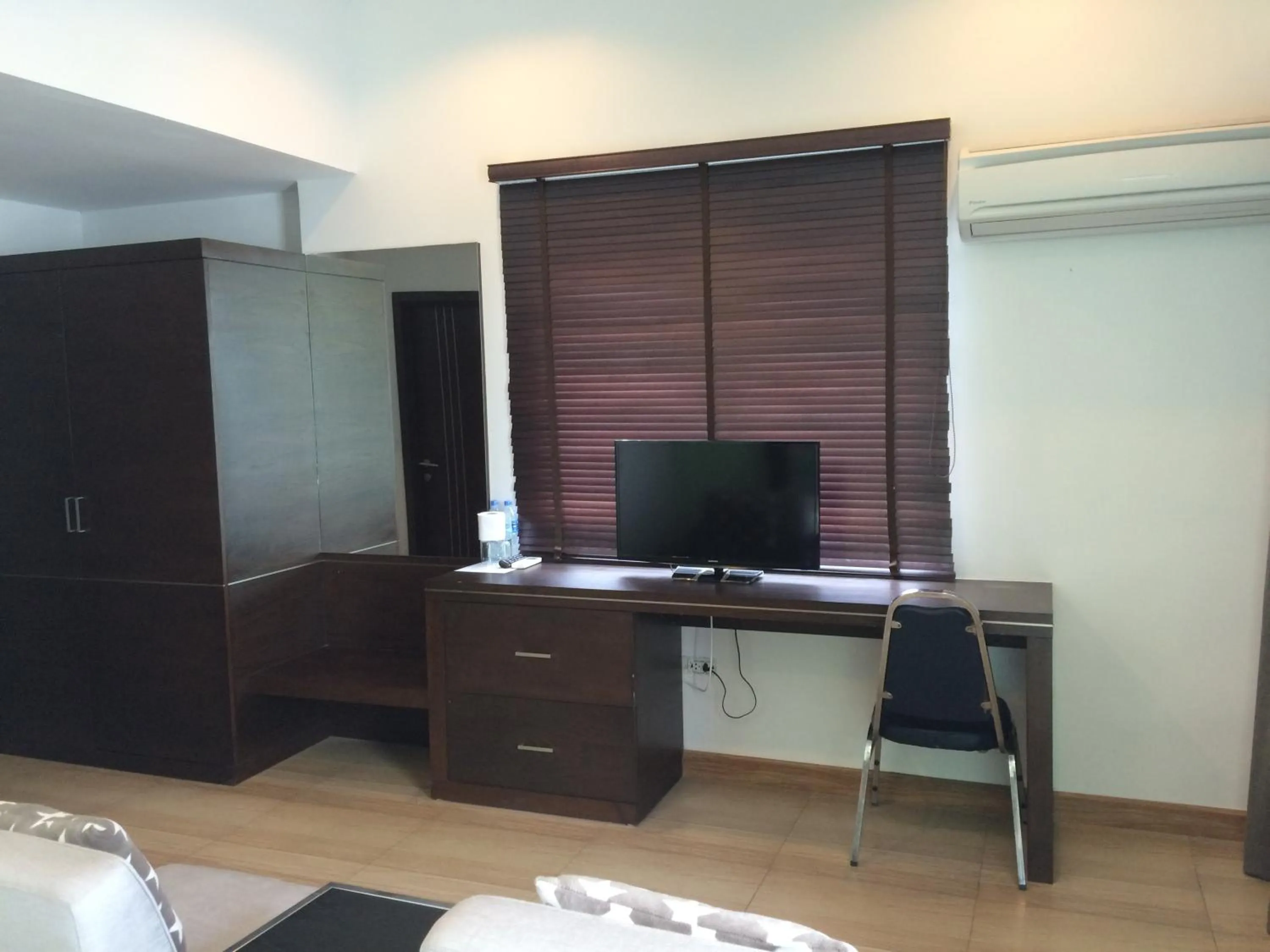 TV and multimedia in Villa Navin Beach Residence