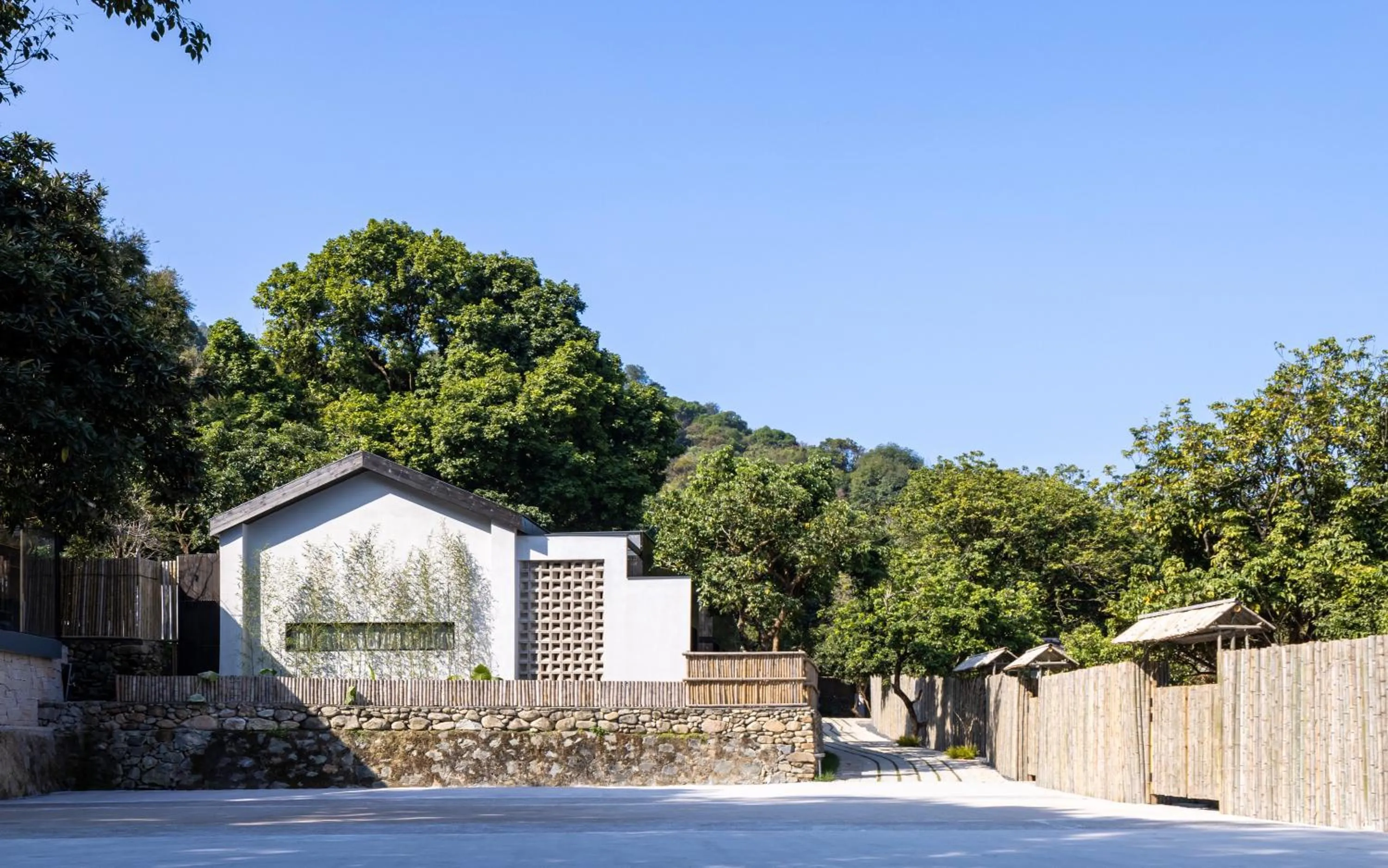 CongLinLi Wooded Homestay