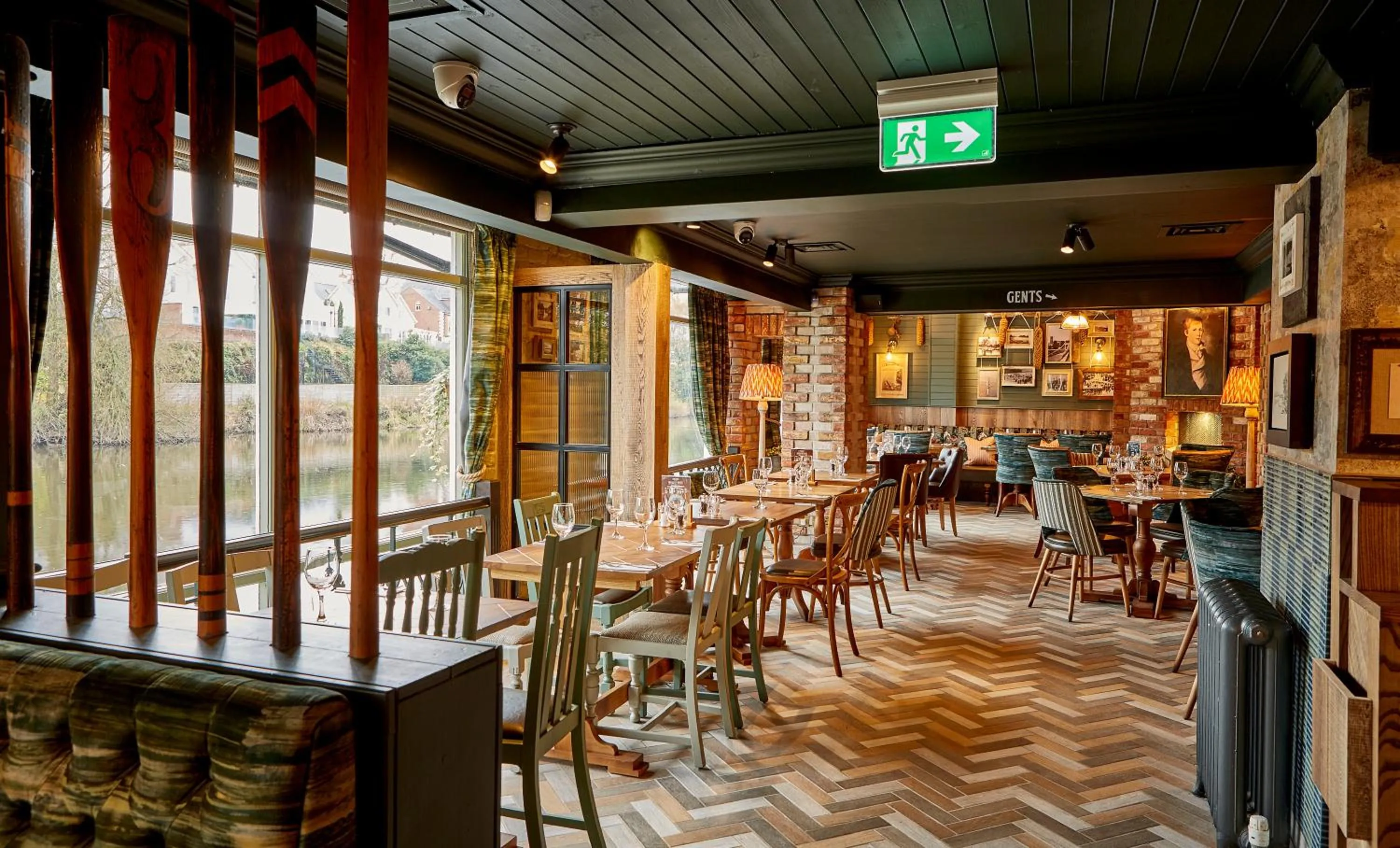 Restaurant/places to eat in The Boathouse Inn & Riverside Rooms