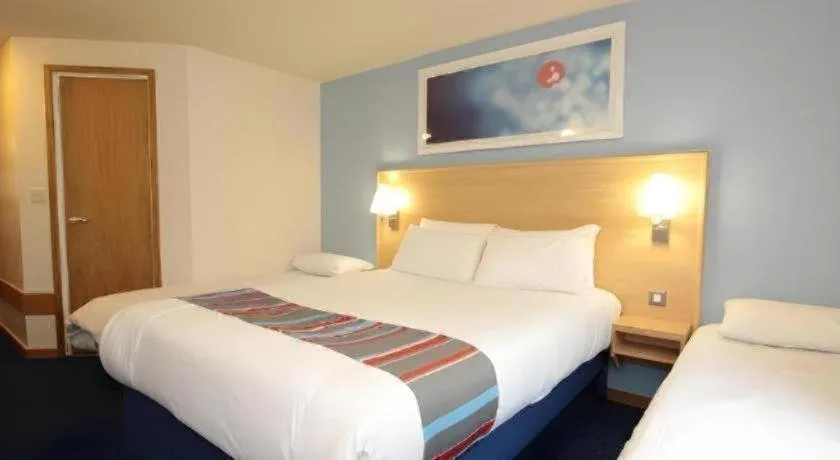 Bed in Travelodge Perth Broxden Junction