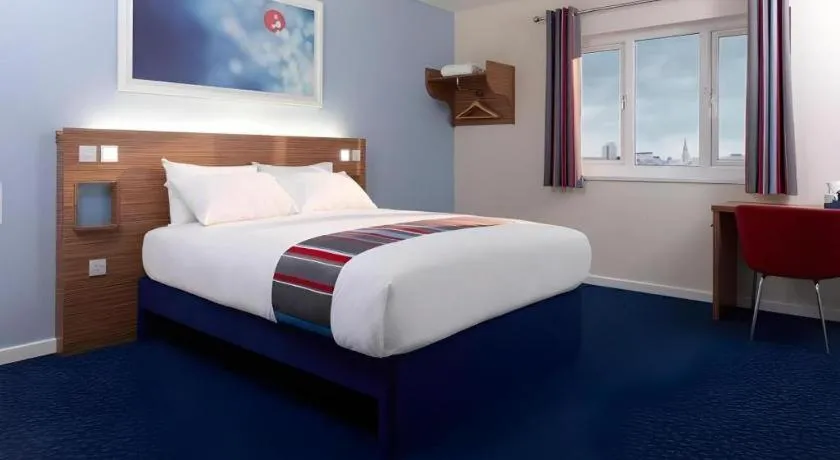 Bed in Travelodge London Greenwich High Road
