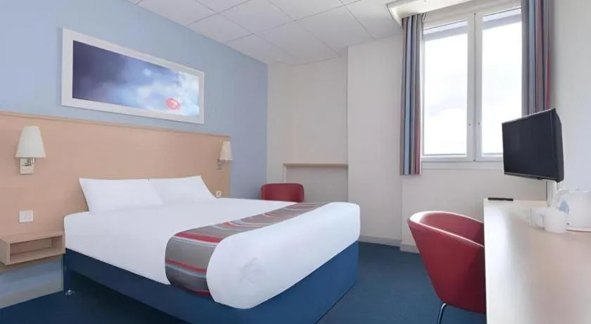 Bed in Travelodge York Central
