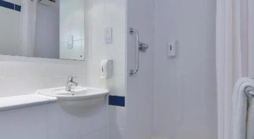 Travelodge Aberdeen Central