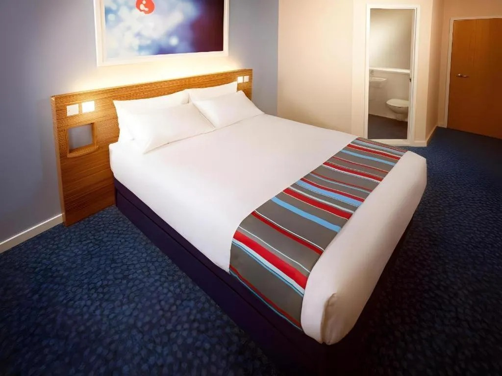 Bed in Travelodge Edinburgh Dreghorn
