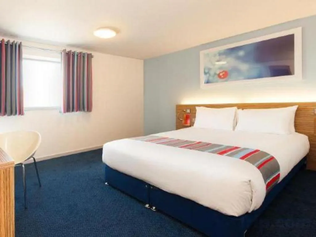 Bed in Travelodge Bracknell Central
