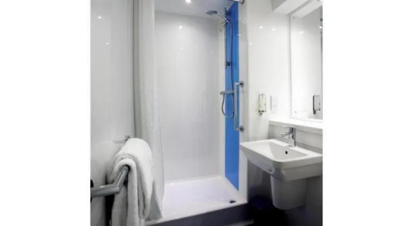 Travelodge Cardiff Central