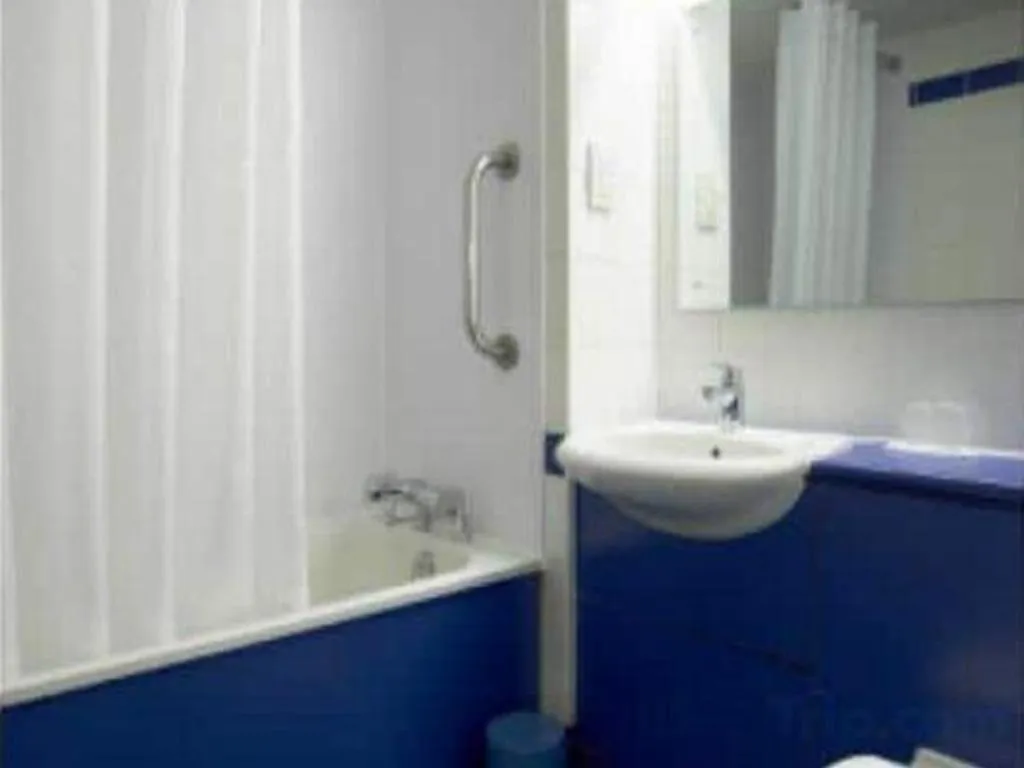 Travelodge Cardiff Central