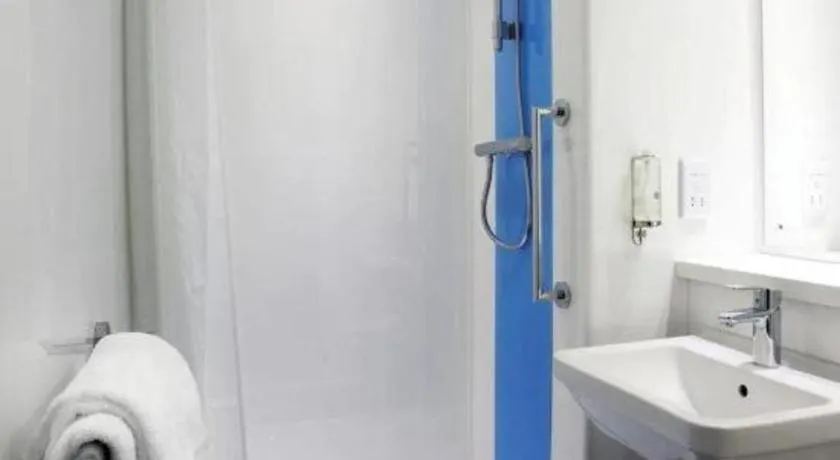 Travelodge Cardiff Central