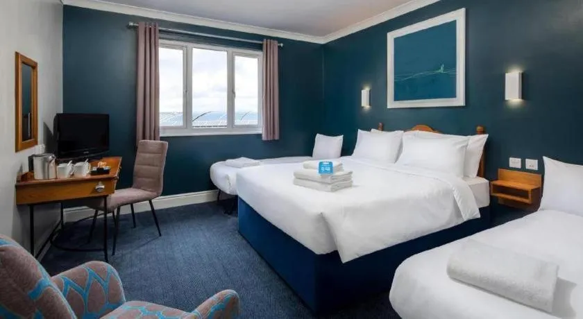 Bed in Travelodge Birmingham Sheldon