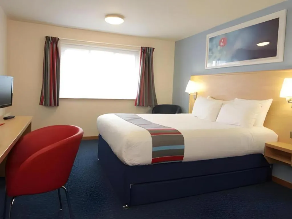 Bed in Travelodge Slough