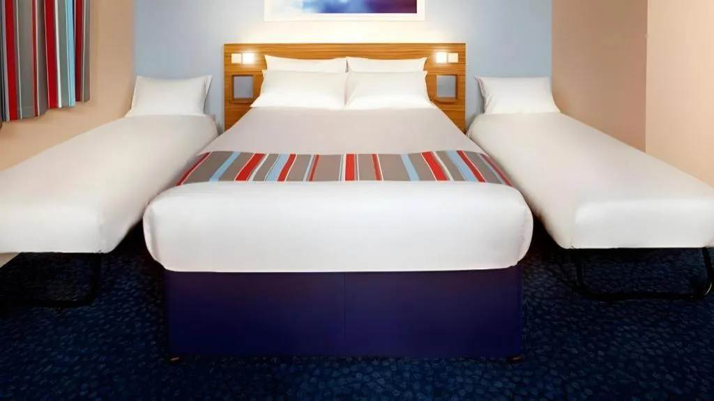 Bed in Travelodge Slough