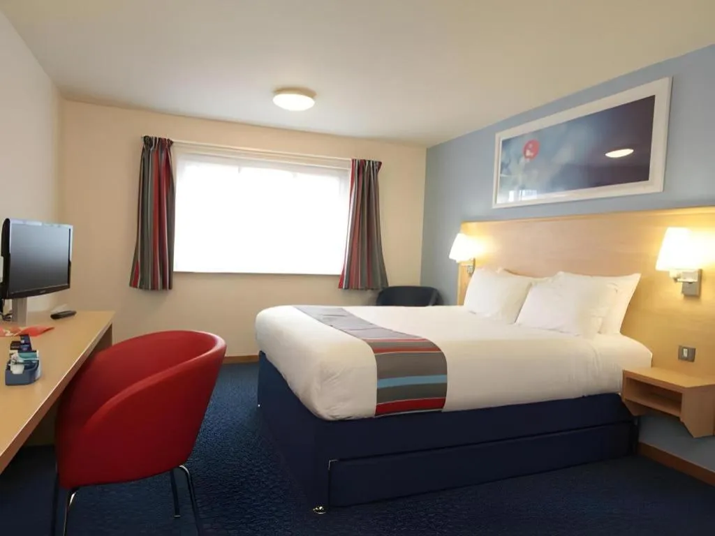 Bed in Travelodge London Chessington Tolworth