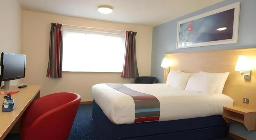 Bed in Travelodge London Chessington Tolworth