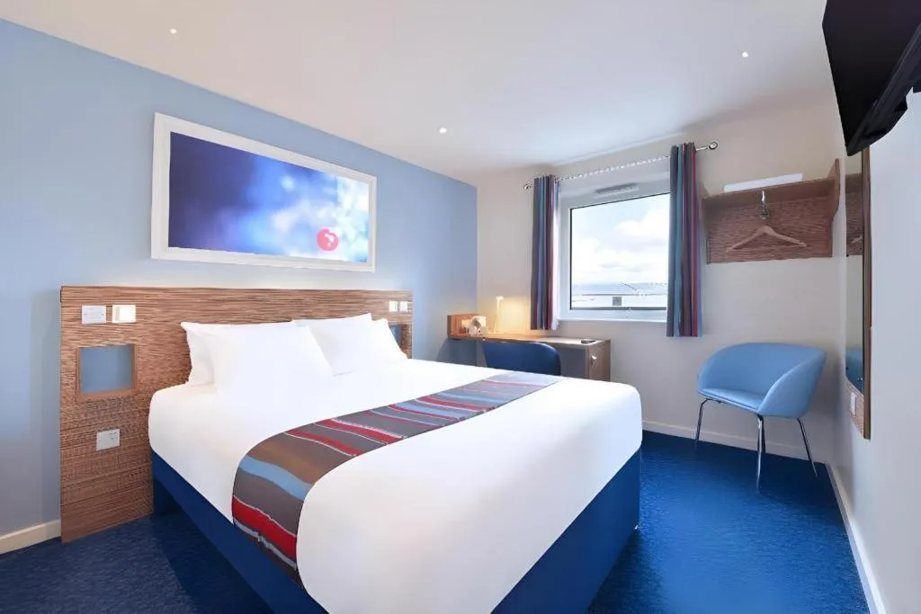 Bed in Travelodge London Richmond Central